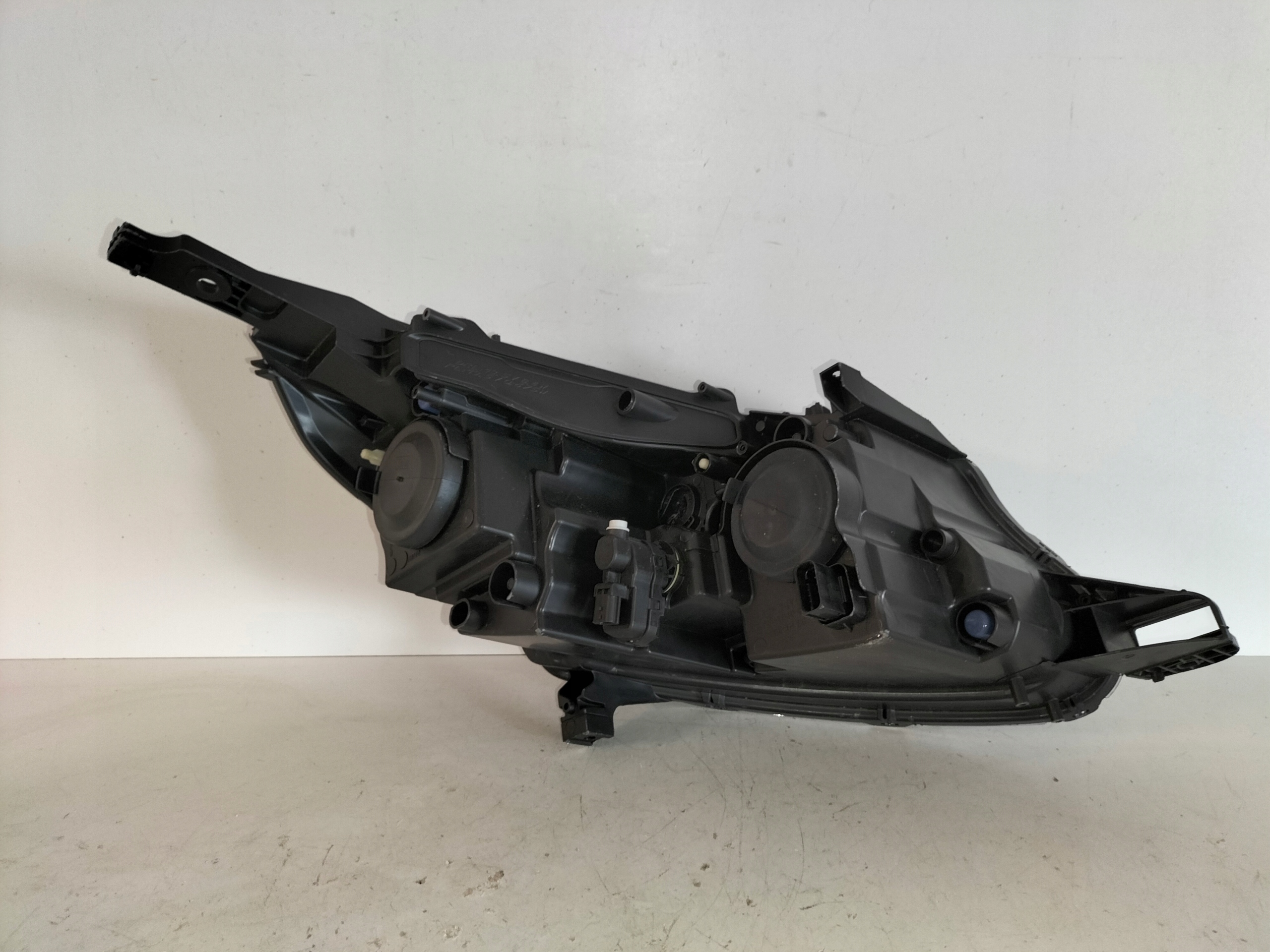 light front reflektor left PEUGEOT 2008 13-16