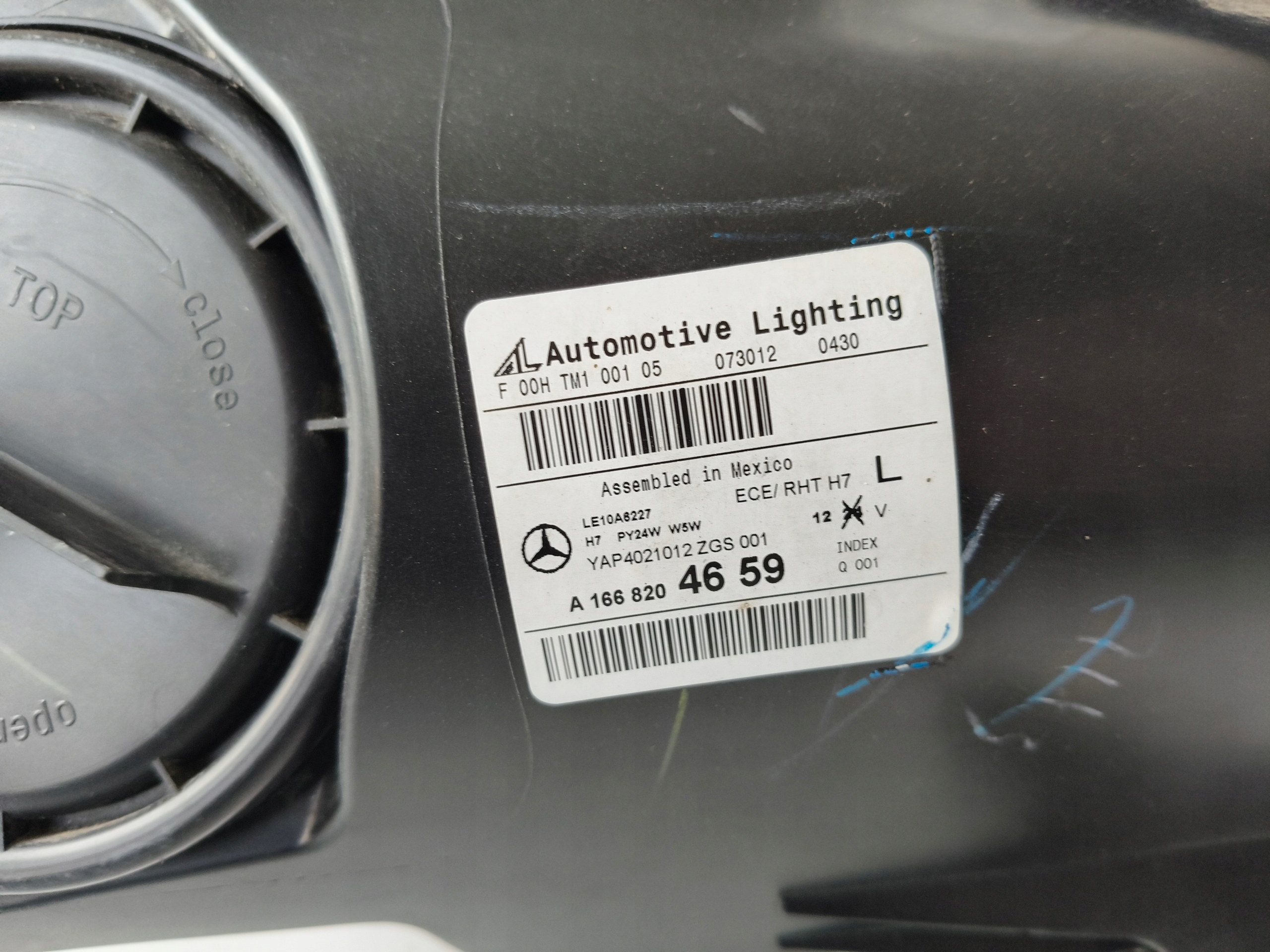 light left REFLEKTOR MERCEDES ML W166 11