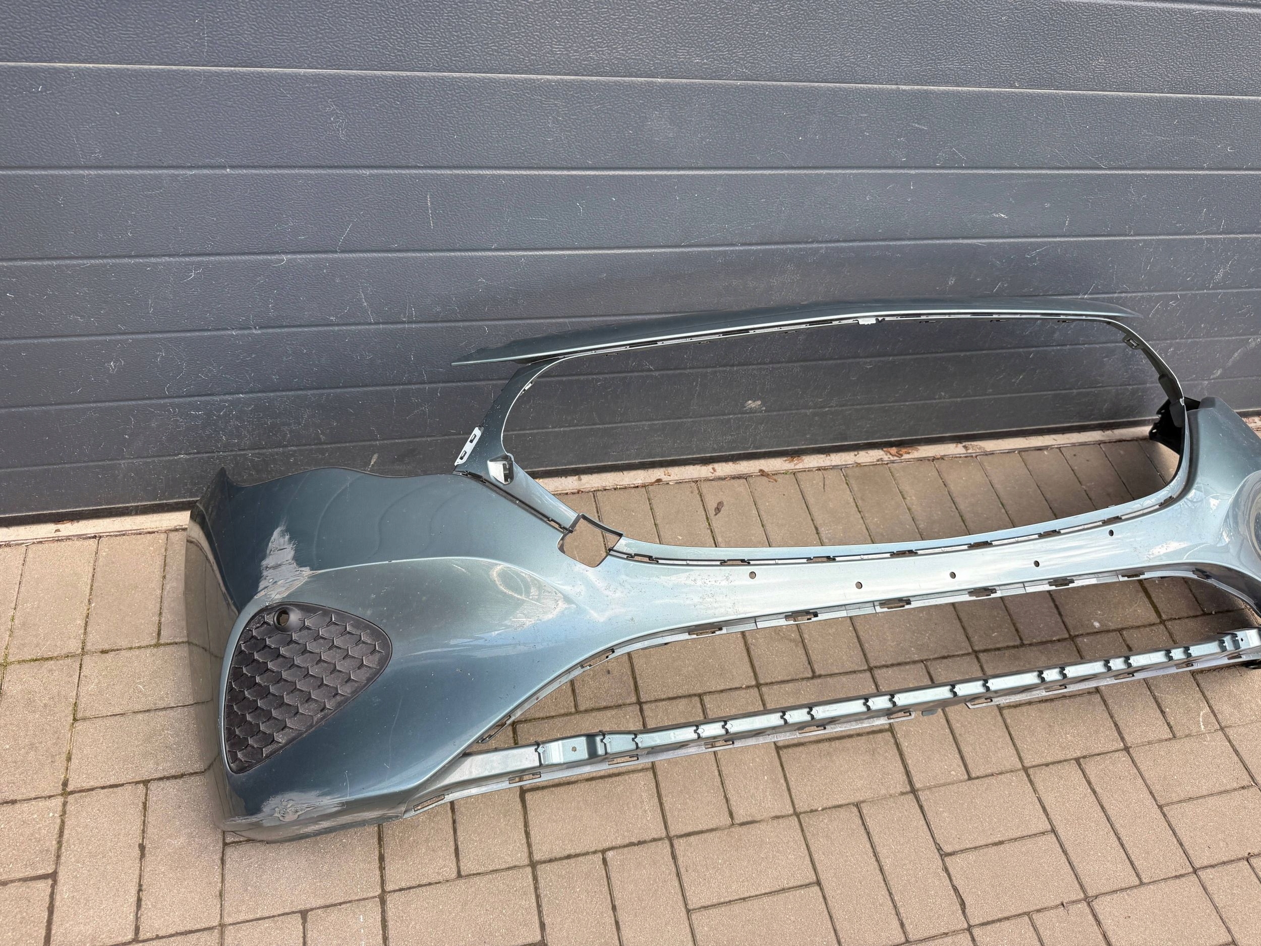 Mercedes E 214 23- bumper front front