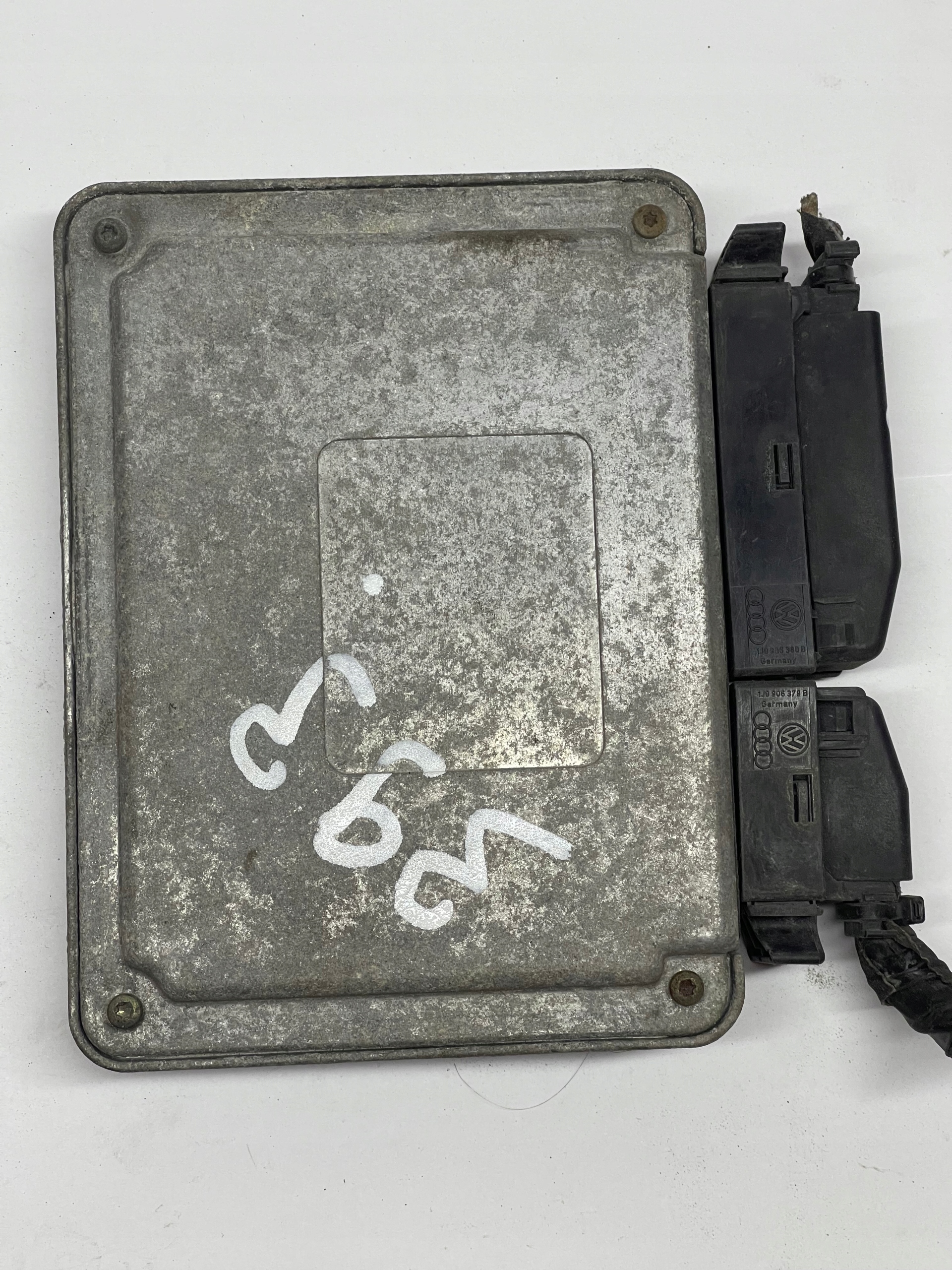 control unit VOLKSWAGEN LUPO 036906014BJ IAW4AV.V8