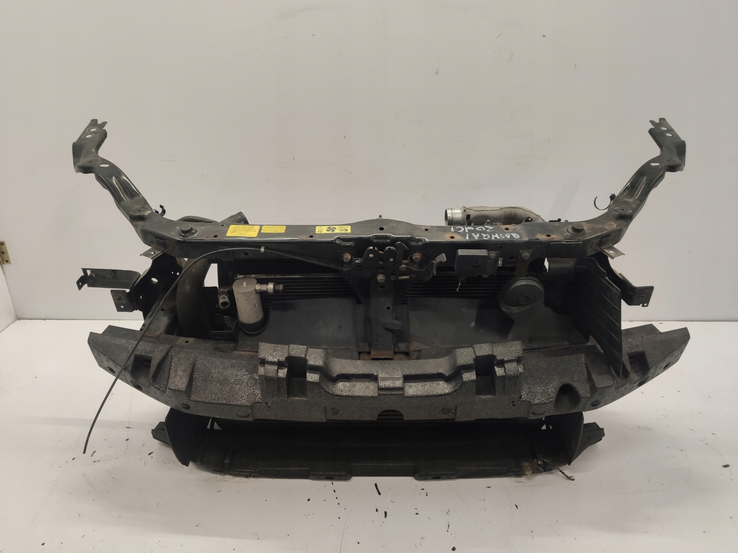 NISSAN QASHQAI J10 PAS PRZEDNI WZMOCNIENIE 2.0DCI