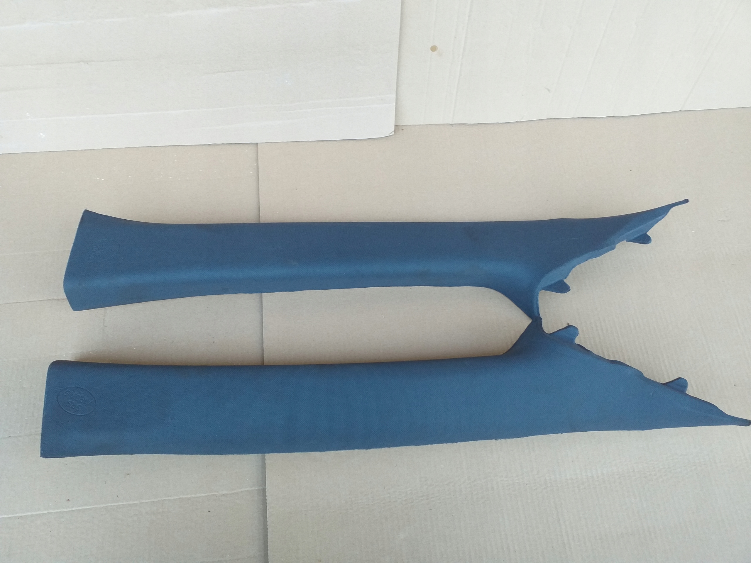 TOYOTA COROLLA E21 кришка стійки передня ліва темна