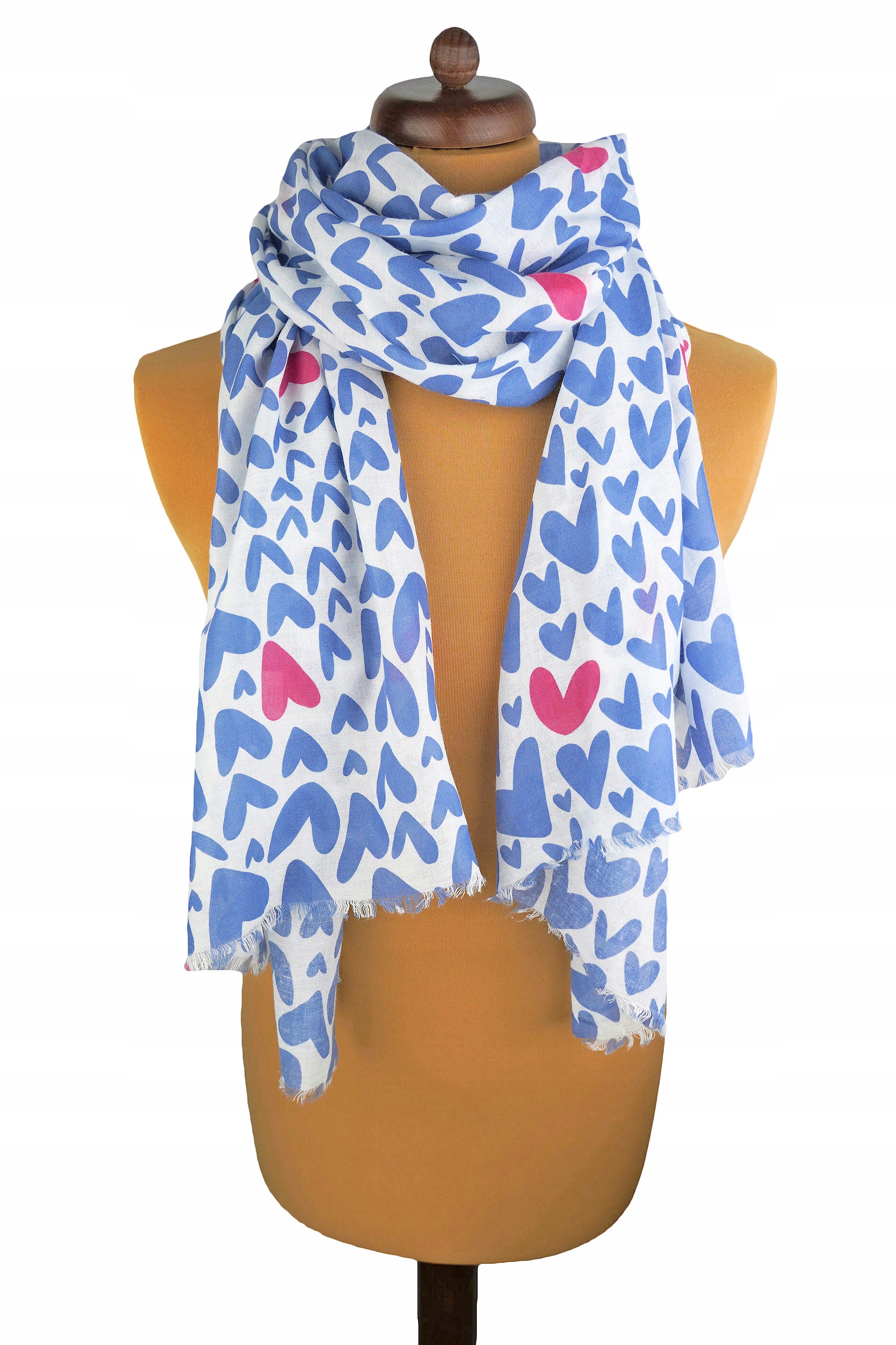 SZAL DAMSKI BIAŁY W SERCA W KOLORZE BLUE JEANS