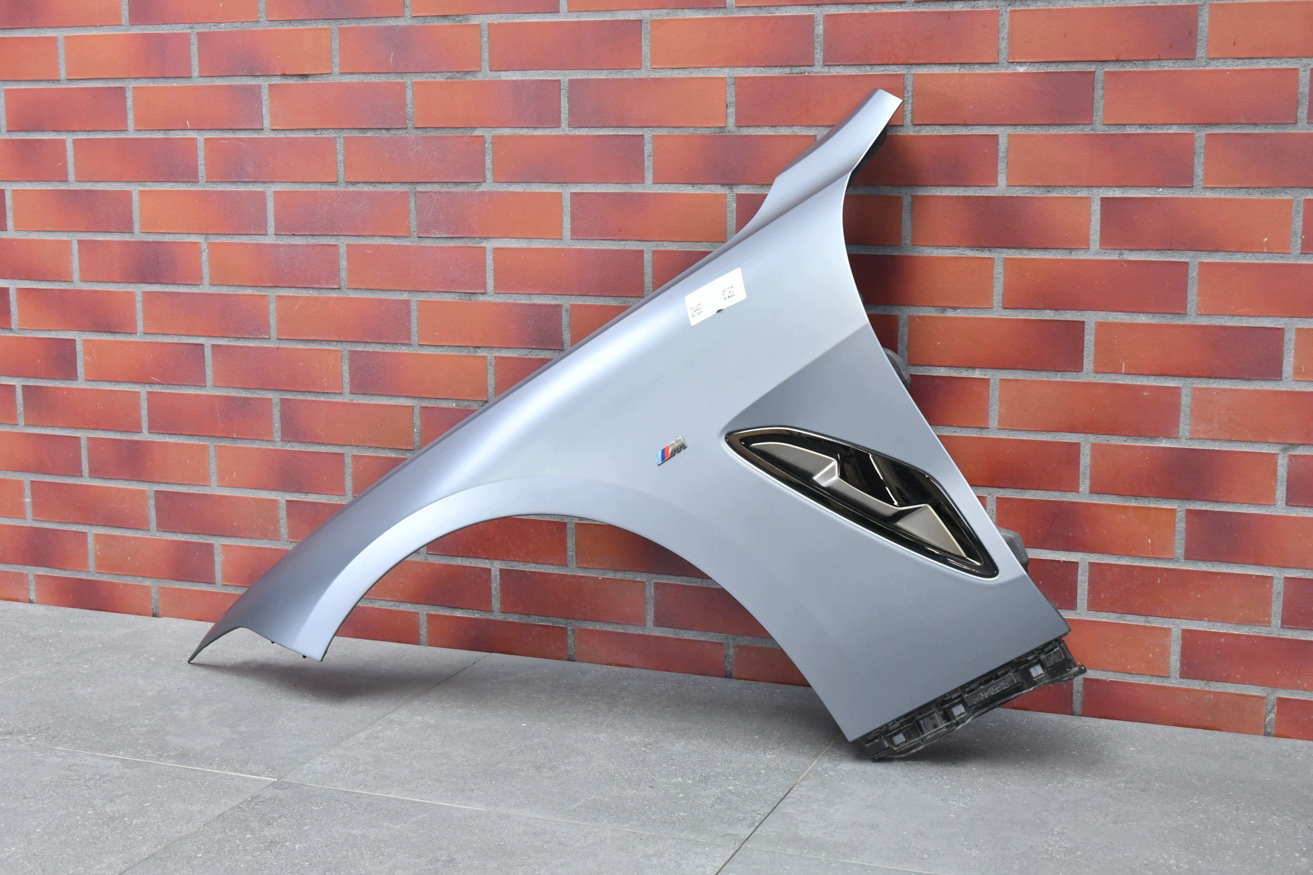 fender left front front BMW 8 G14 G15 G16 colour X1D