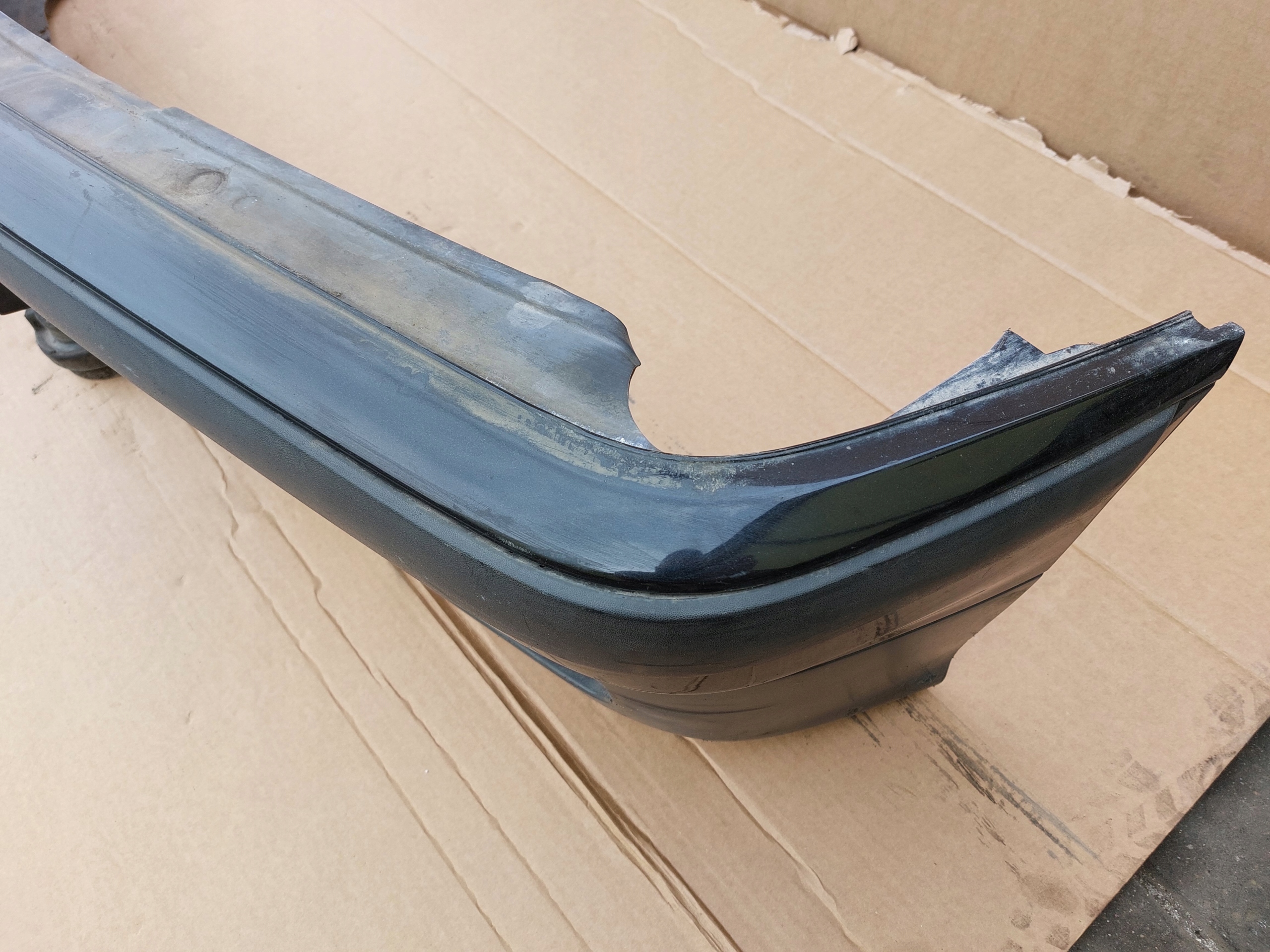nárazník předek přední BMW E36