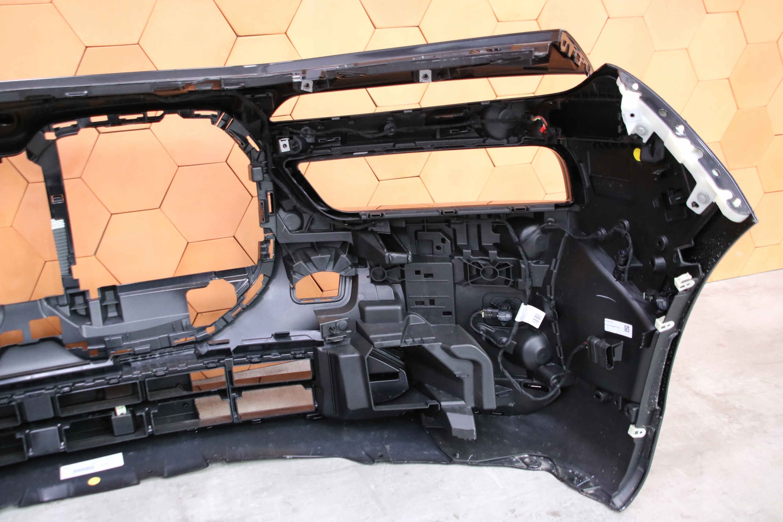 BMW 7 G70 i7 complete bumper front front colour 475 BLACK SAPPHIRE