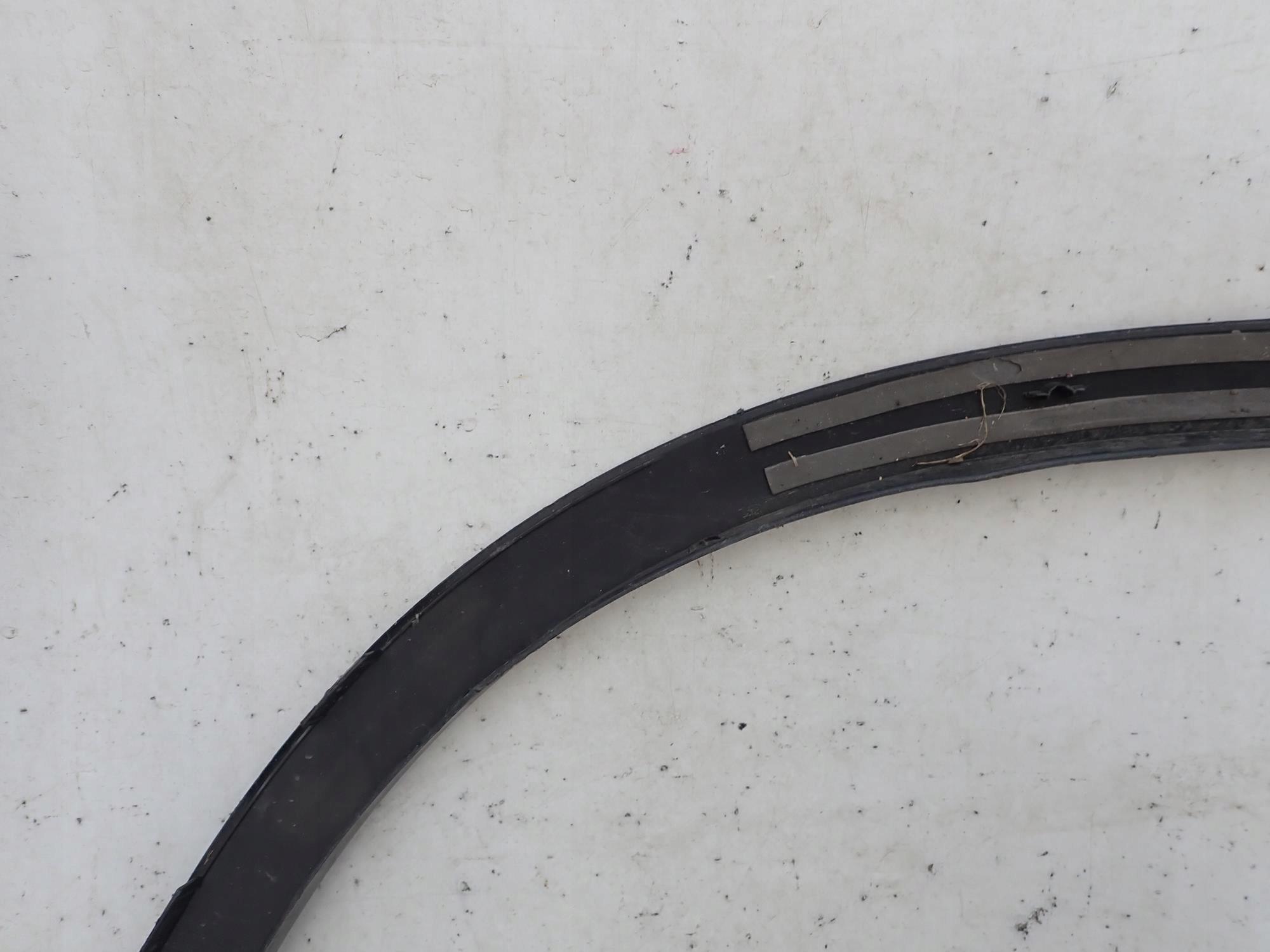 MERCEDES GLC and 1 X253 15-22 moulding cap right front