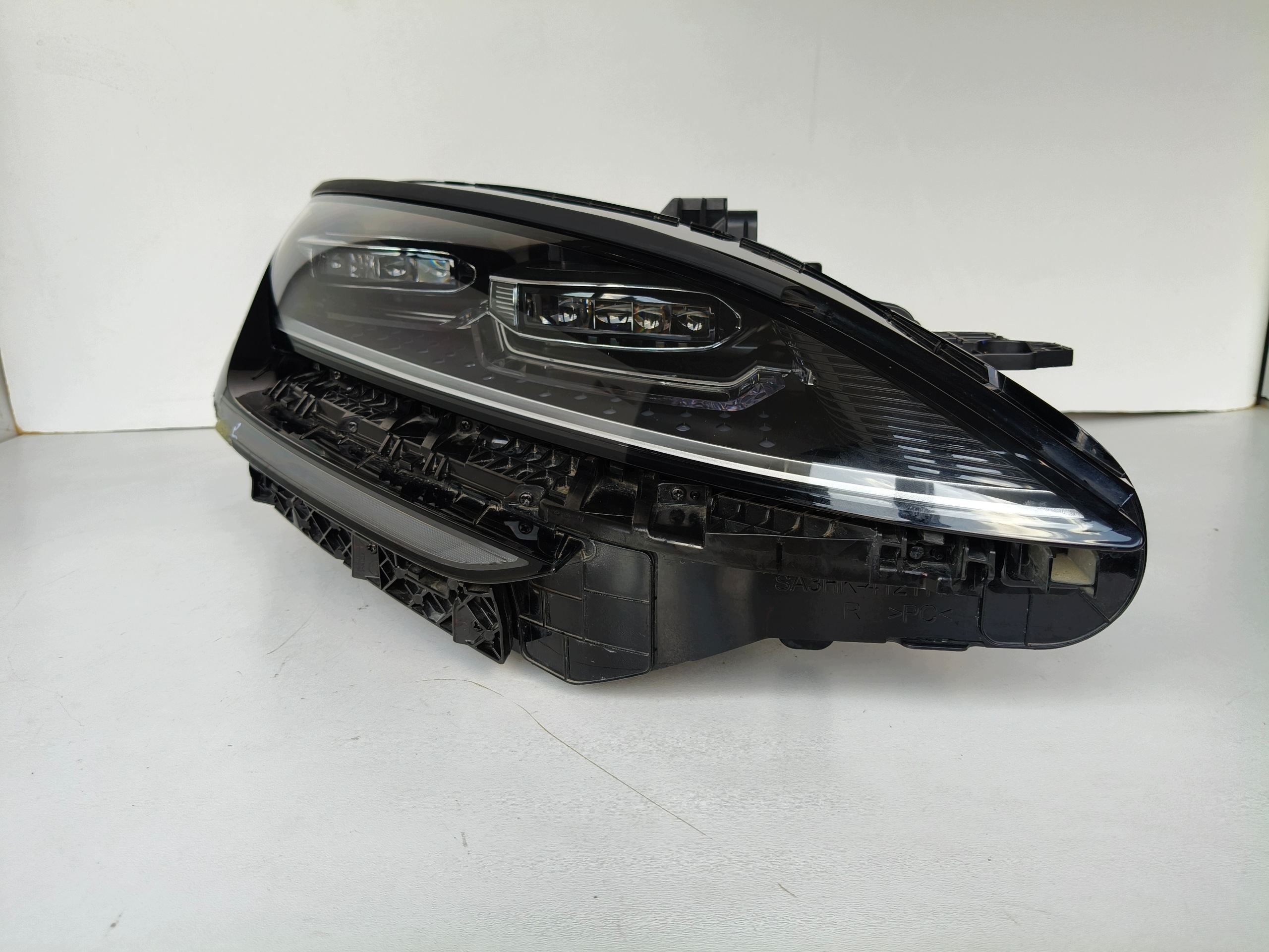 Svetlo pravá REFLEKTOR BYD SEAL U 23- FULL LED