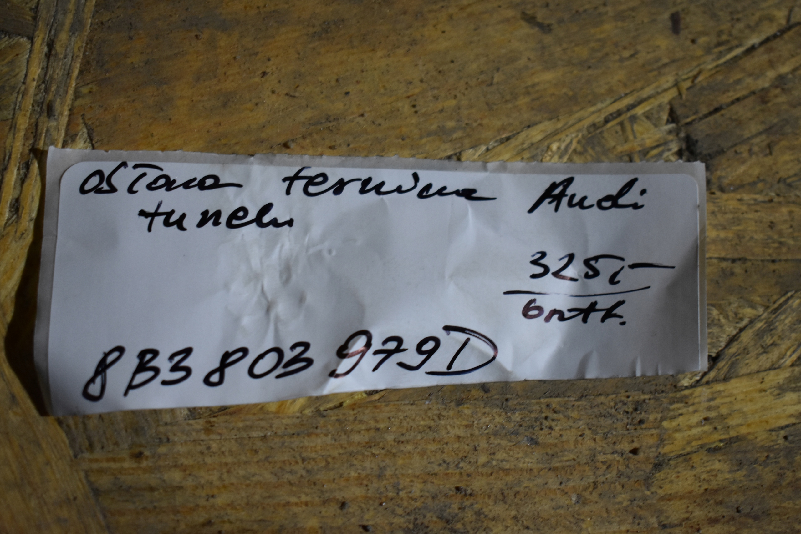 IDEALNA Blende Abdeckung TERMICZNA TUNELU AUDI A5 B10 1