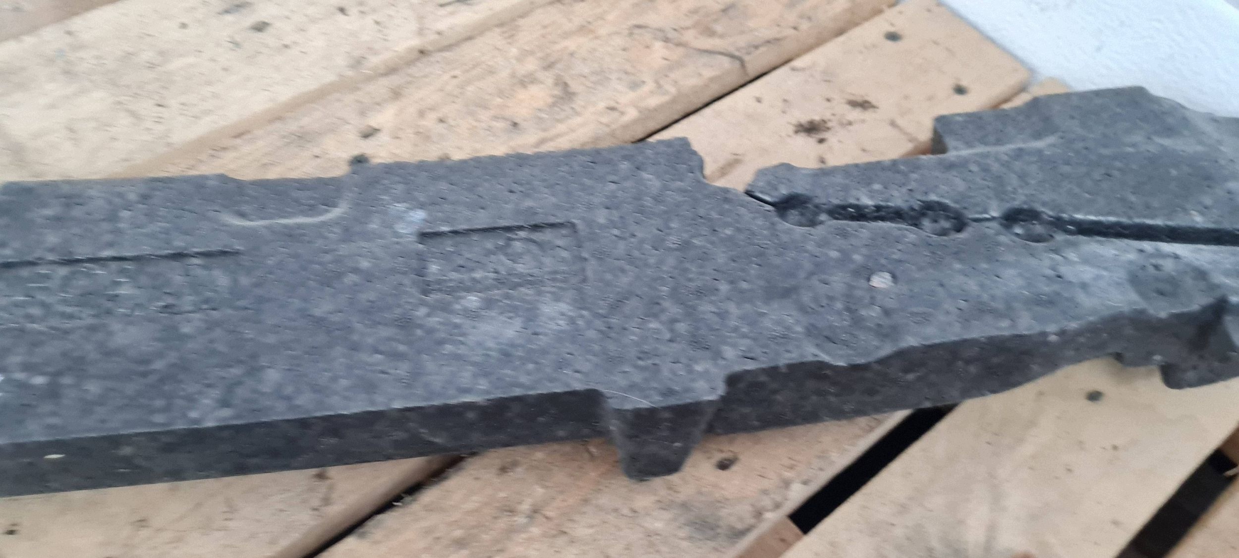 A4 B8 LIFT ABSORBER Polystyren PIANKA der Stoßstange vorne 8K0807550E