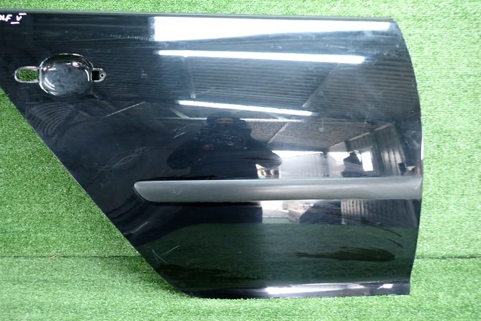 VW GOLF V door right rear. rear part