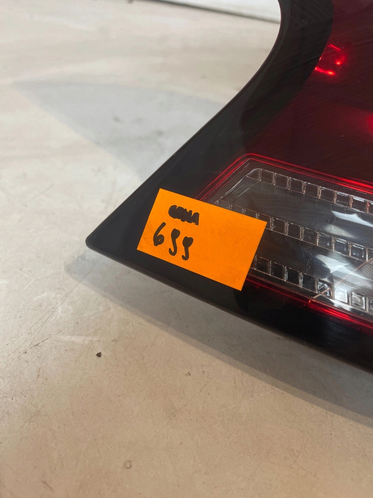 damaged light rear part rear left Citroen Ds4