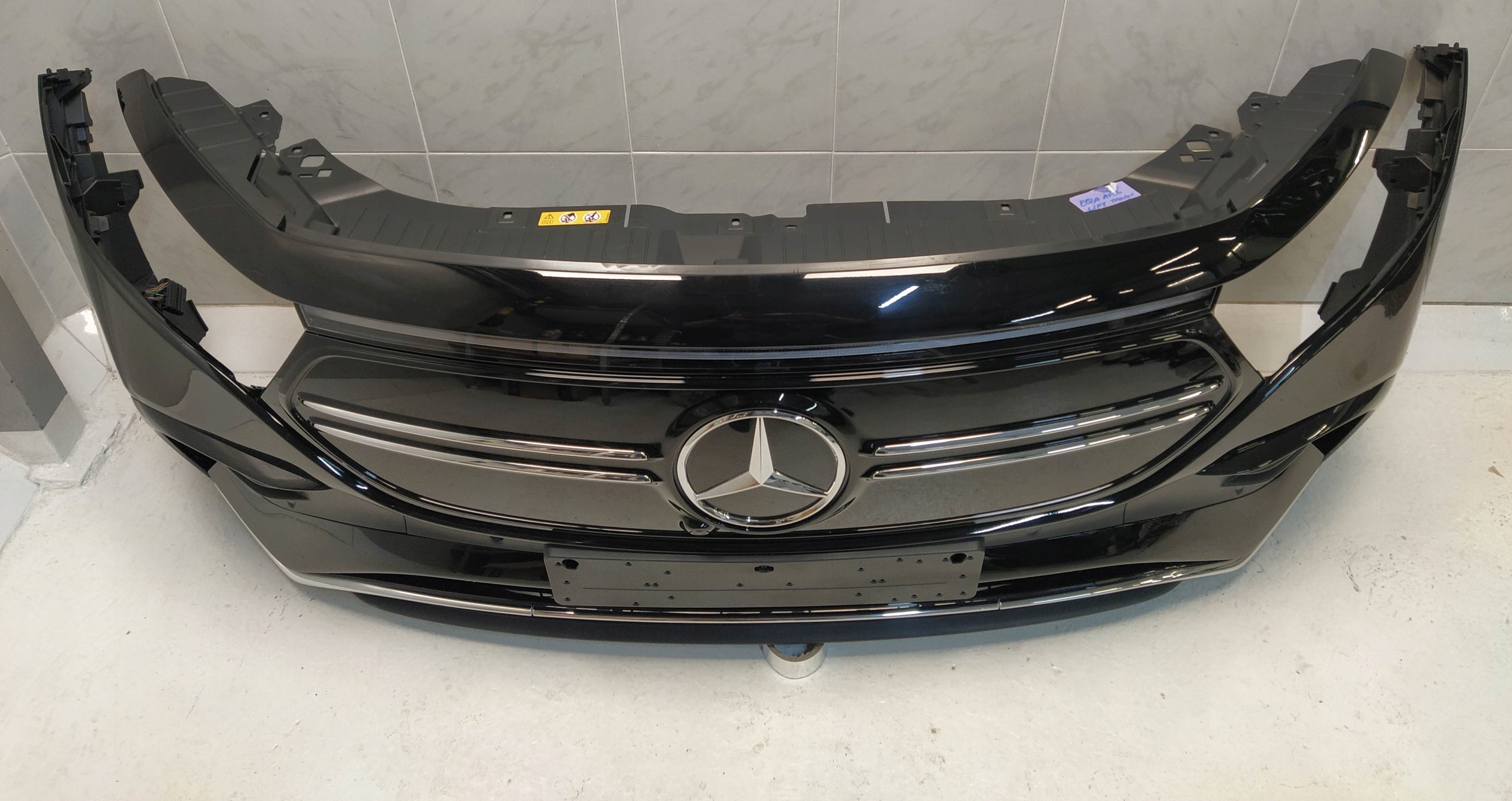 MERCEDES EQA AMG H243 bumper front front complete LED PDC KAMERA new
