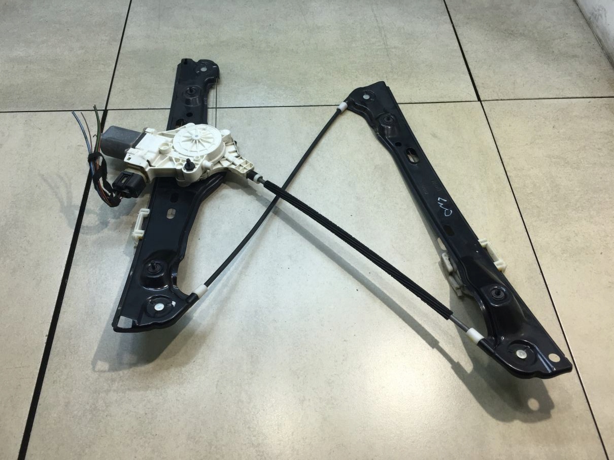 window regulator left front BMW 3 E91 FL 7060265 7140587