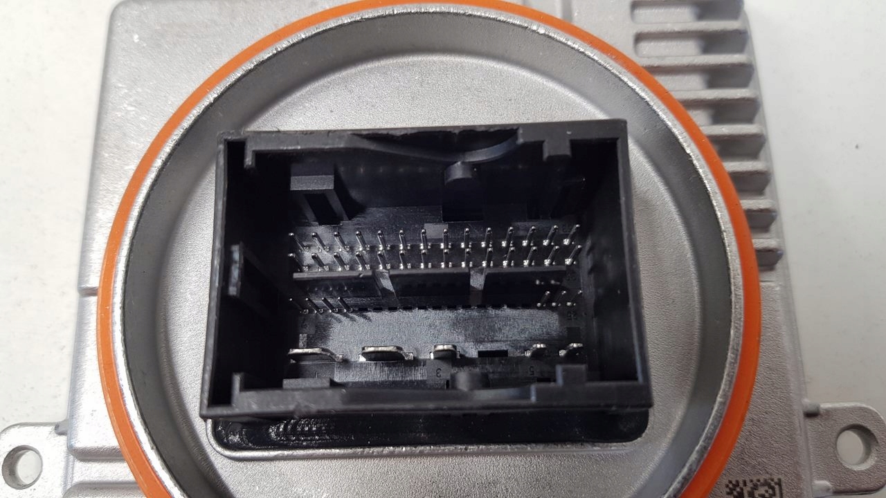 PRZETWORNICA MODUŁ LED SKODA AUDI VW 992941571AA Typ samochodu Samochody osobowe