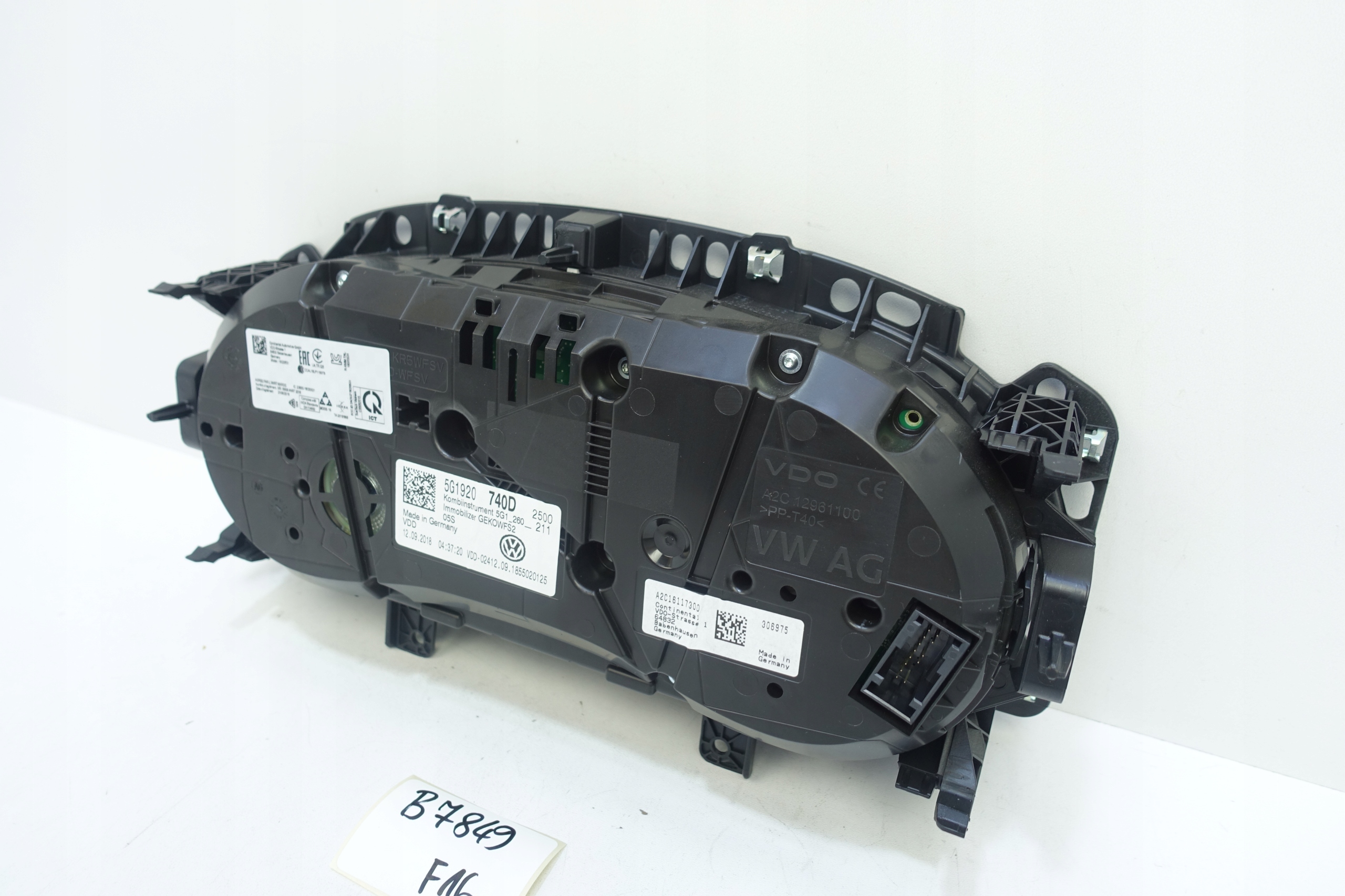 dials dials VW GOLF VII 7 5G 22996KM 5G1920740D