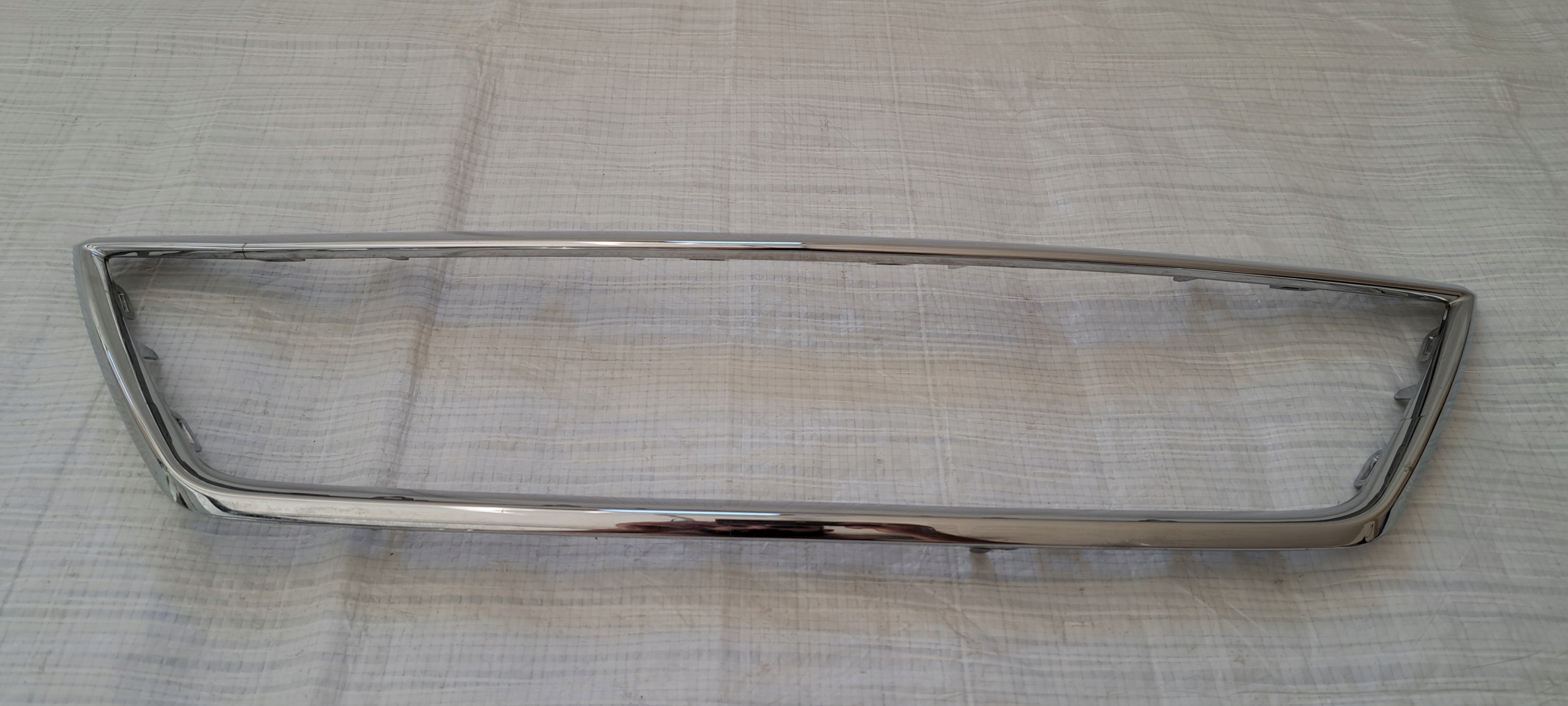 seat Leon III рамка хром решетка радиатора 5F0854643F