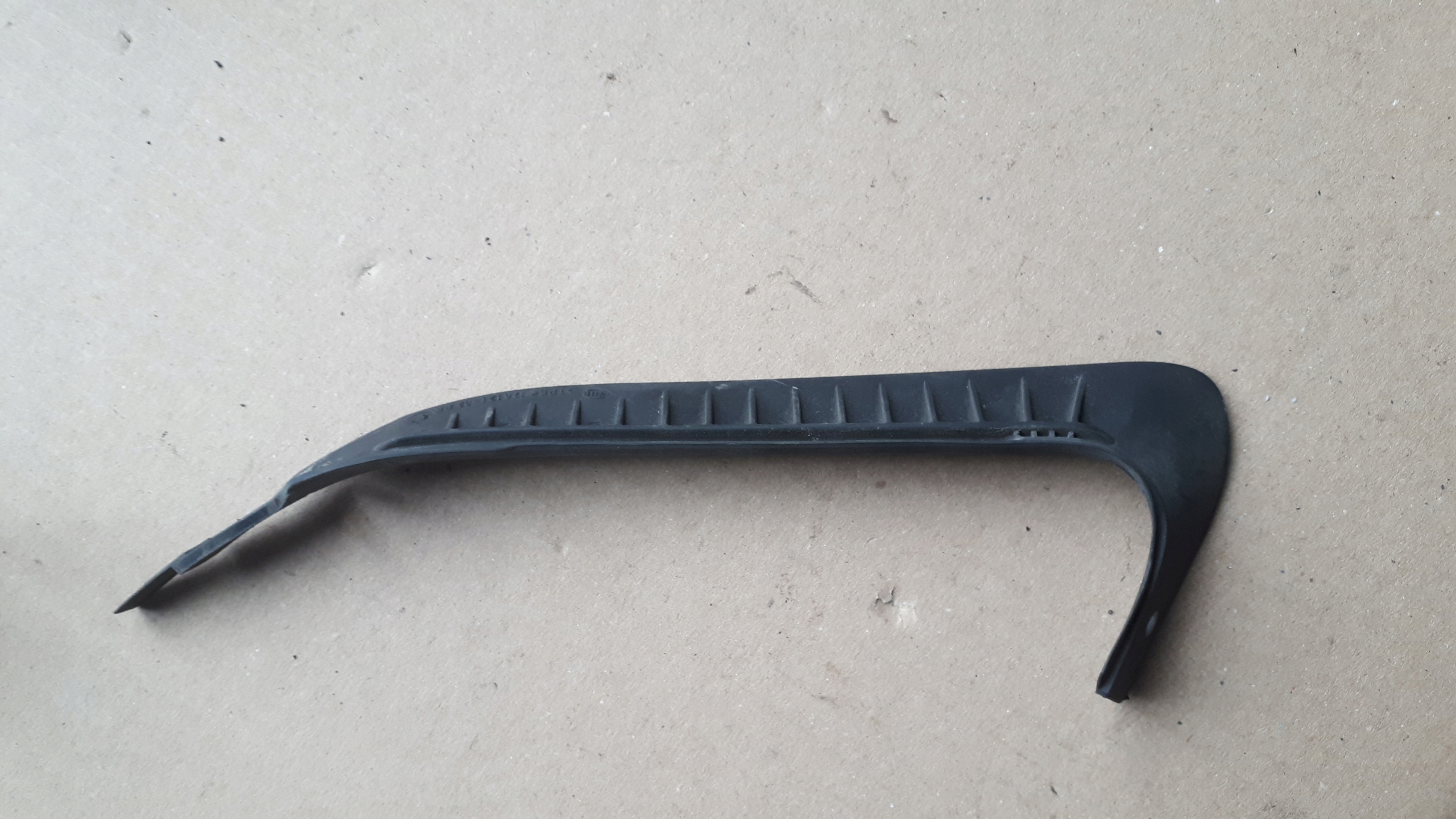 A6 C7 4G gasket lights left front 176121-01