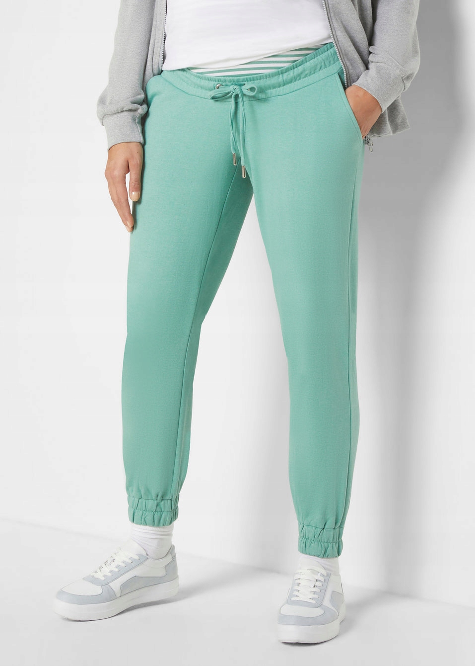 CJ183 SPODNIE CIĄŻOWE DRESOWE Z WSTAWKĄ NA BRZUCH BONPRIX r. 48/50 ZIELONE Marka Bonprix