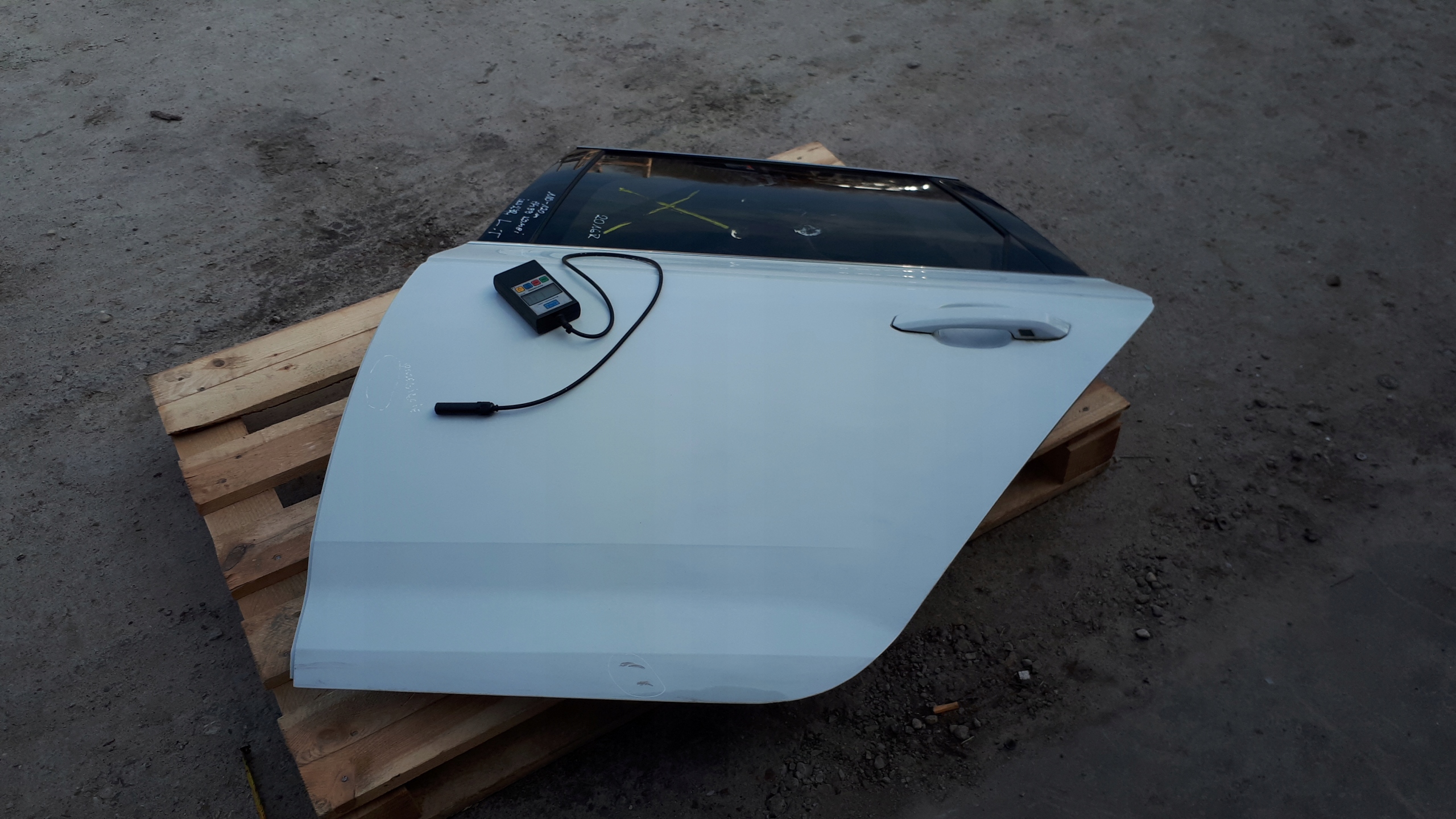 A4 B9 8W door left left rear part rear. KOMBI LS9R