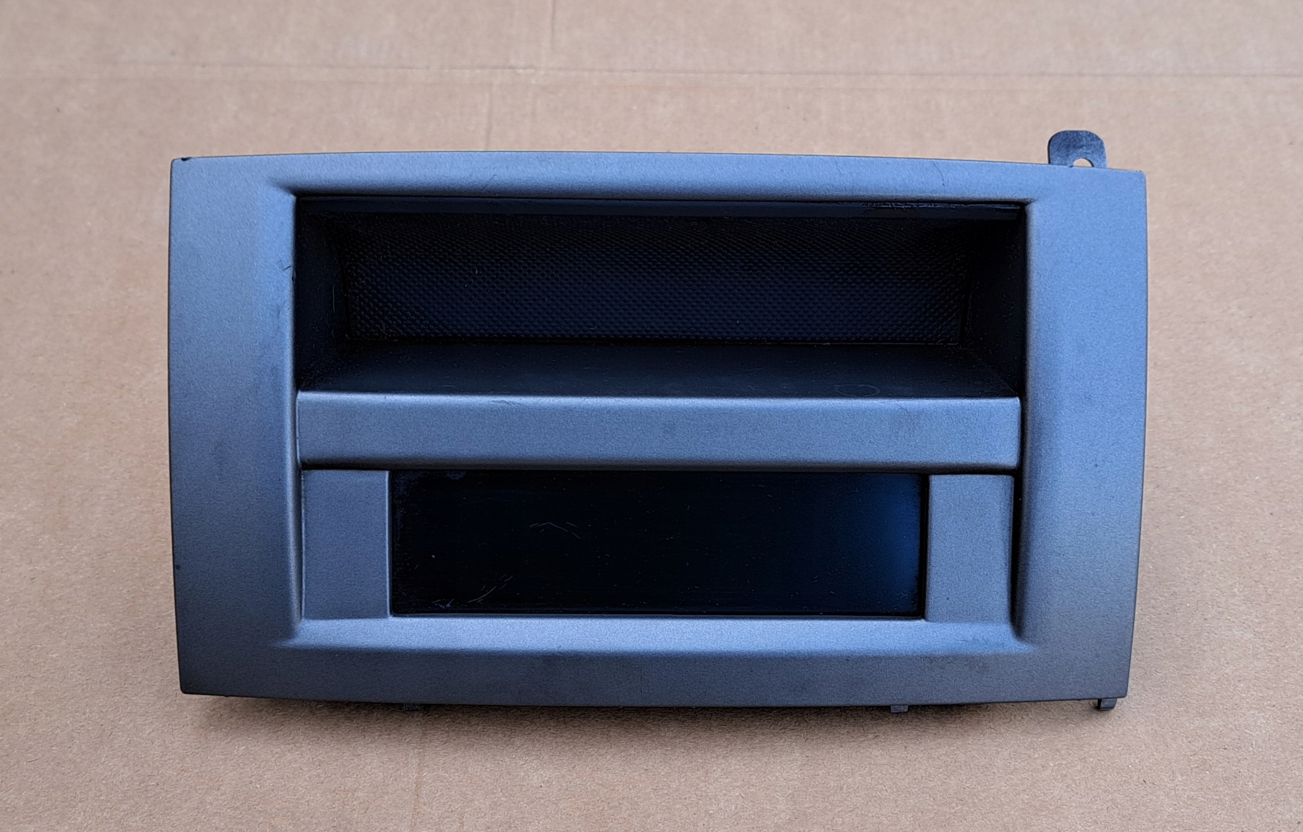 PEUGEOT 407 PÓŁKA WYŚWIETLACZ RADIA 9657882780