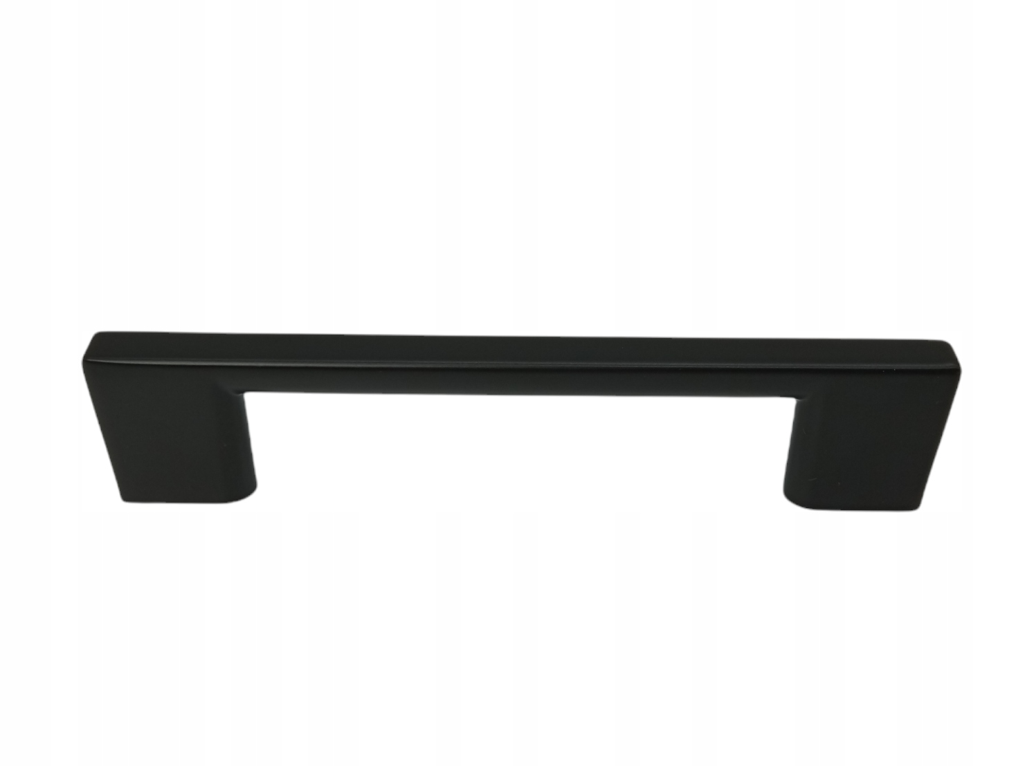 

Uchwyt meblowy D-705 96mm Czarny Mat