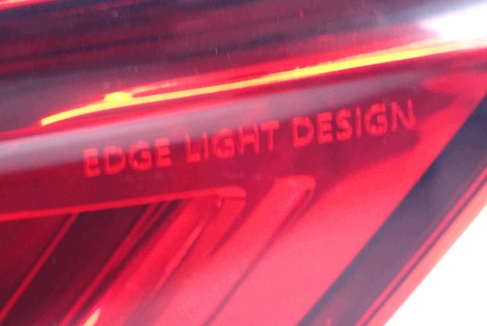 RENAULT MEGANE IV sedan EDGE LIGHT design light right rear rear part