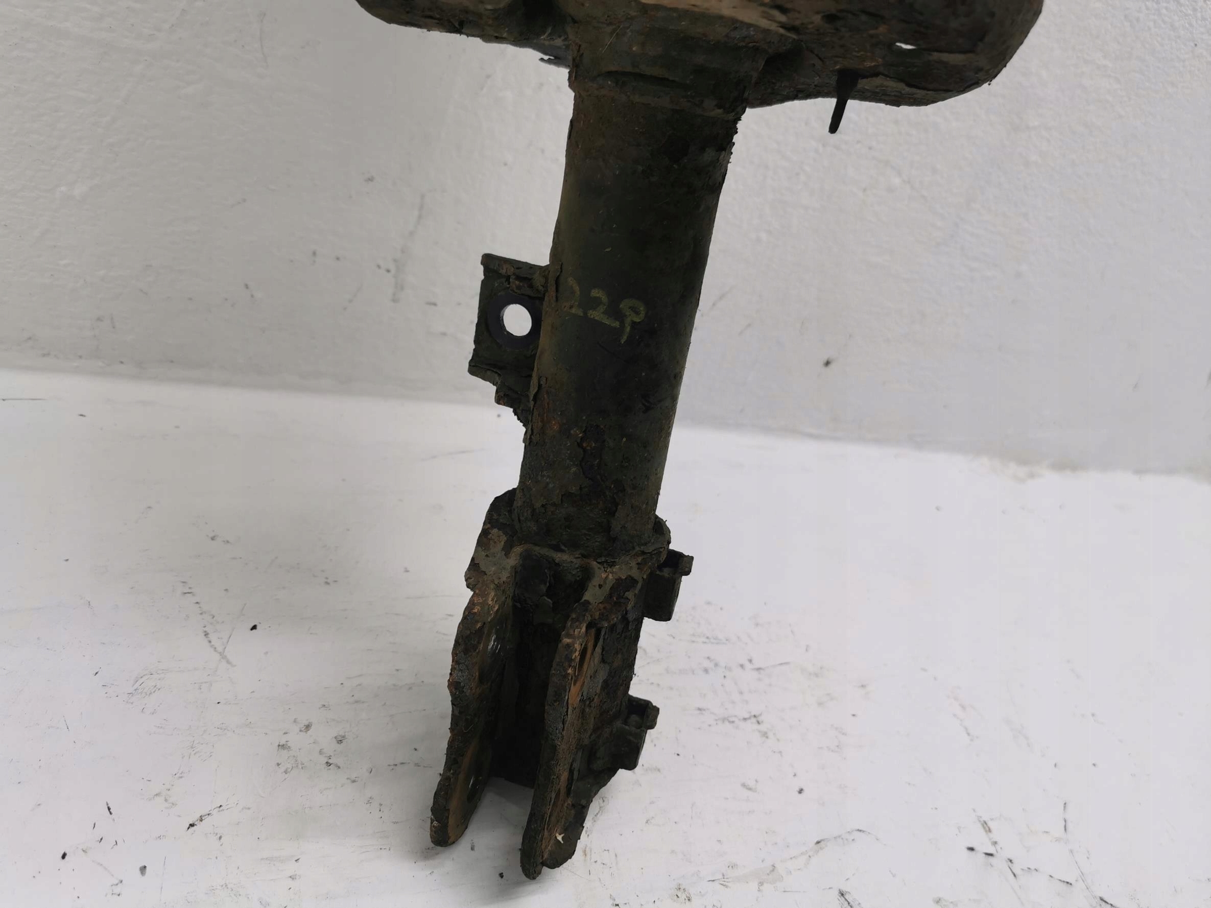shock absorber left front HYUNDAI I40 1.7 CRDI 54651-3Z430