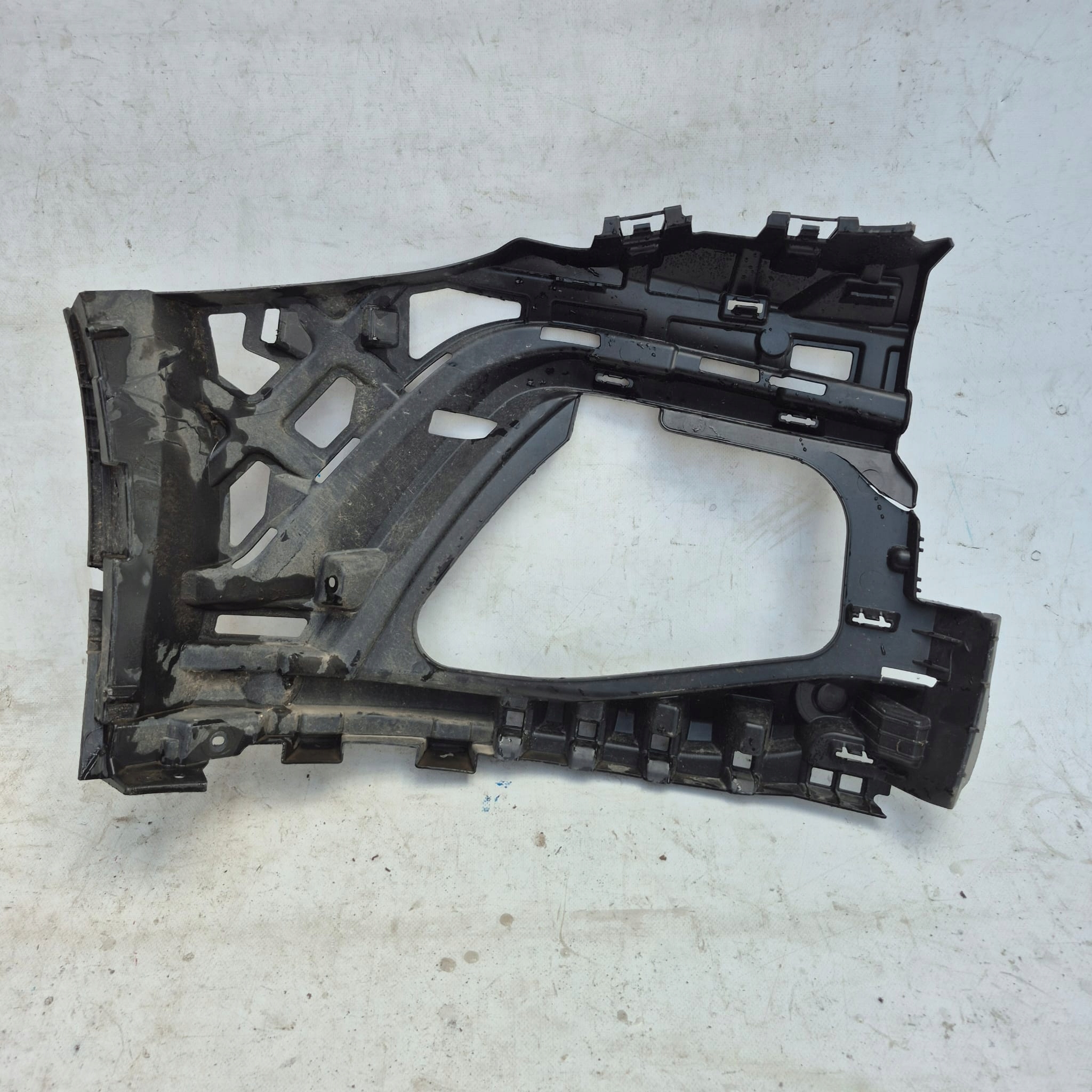 VW GOLF VIII GTI 5H0 bumper bracket left 5H0807723B