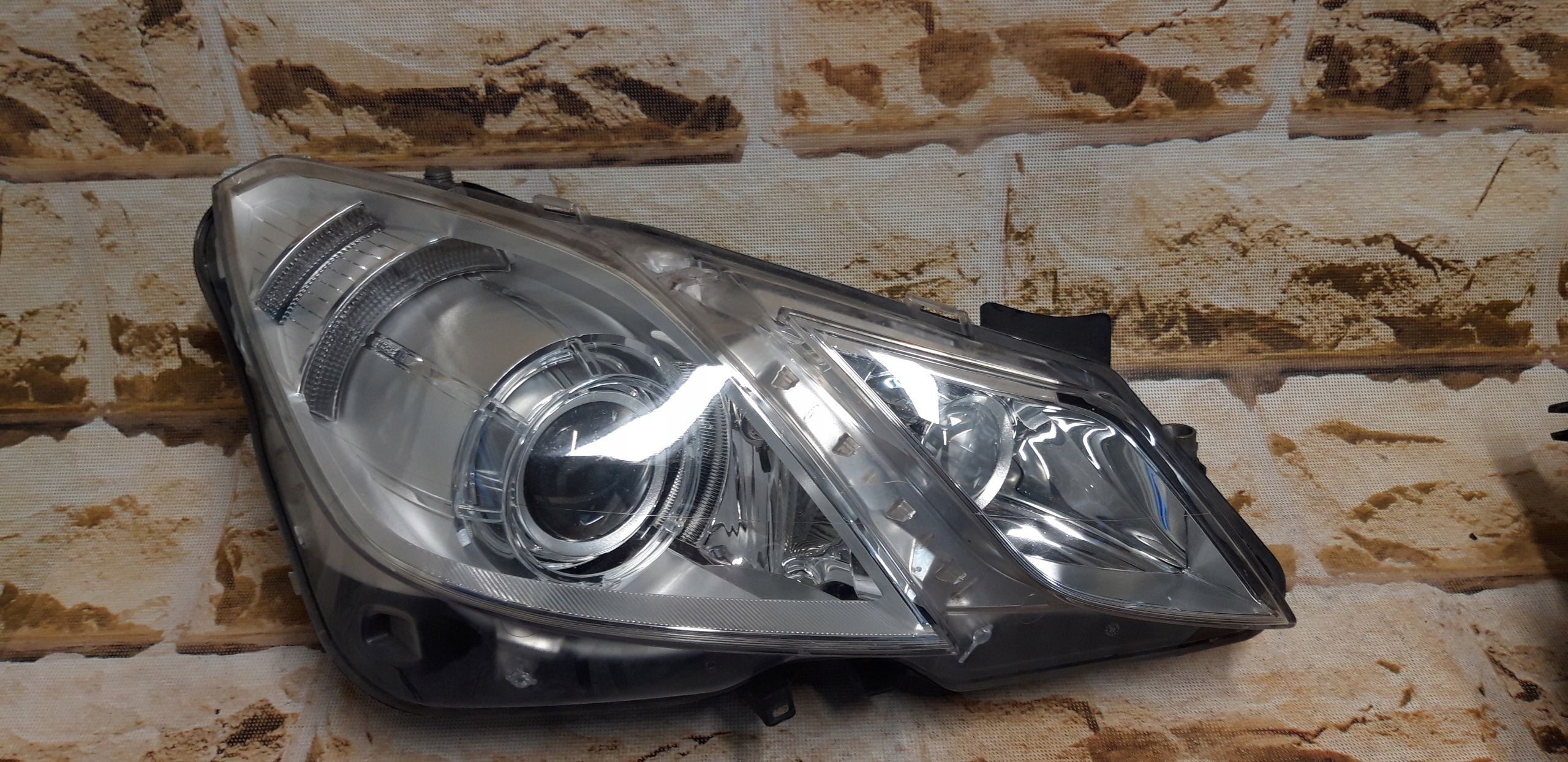 mercedes e KLASA coupe cabrio w207 xenon skrętny ils europa prawa