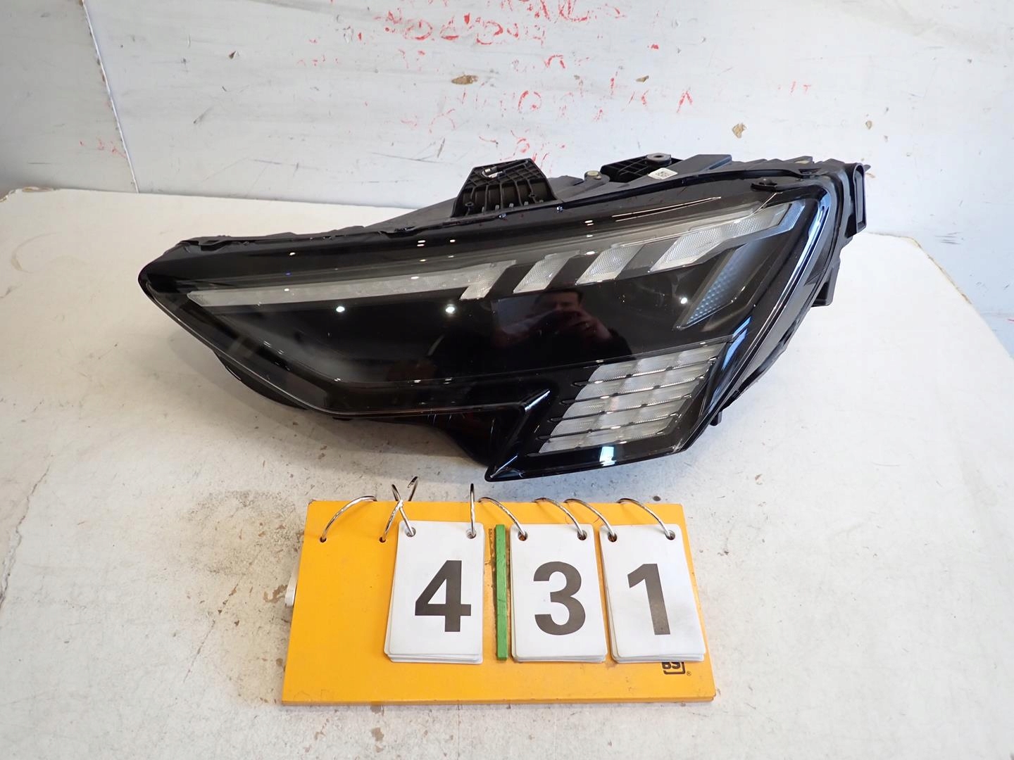 light front front left AUDI A3 2020- FULL LED MATRIX 8Y0941035F