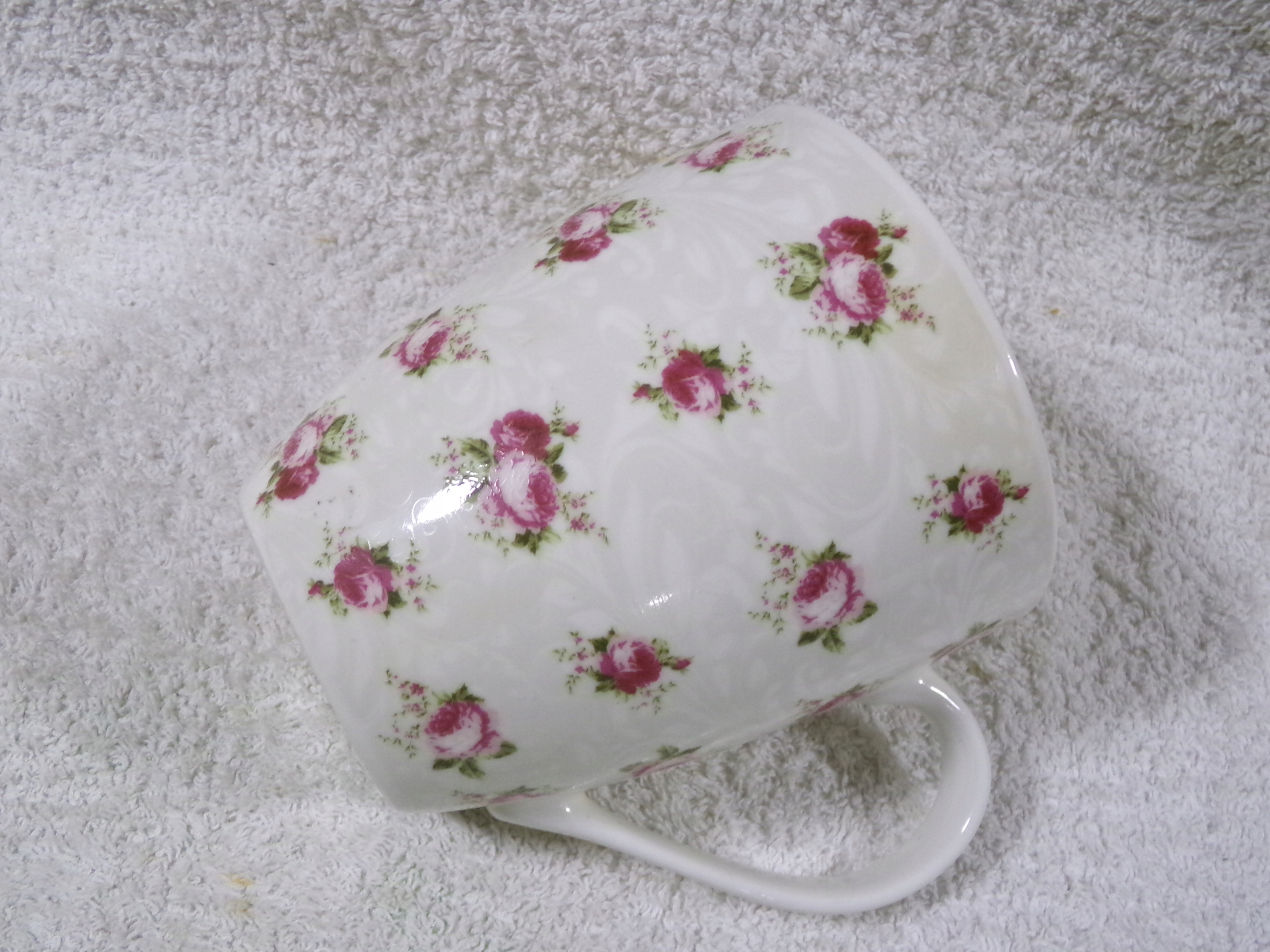 PIĘKNY DUŻY KUBEK- 500 ml