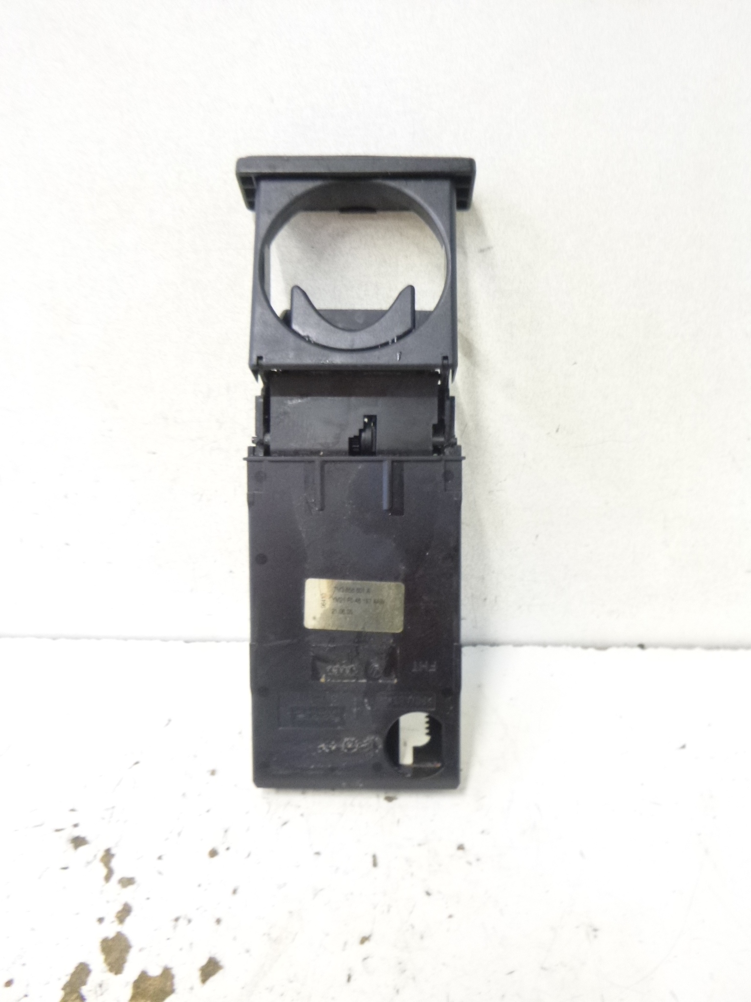 bracket for kubki / Cupholder VW Sharan Alahambra 7M3858601A