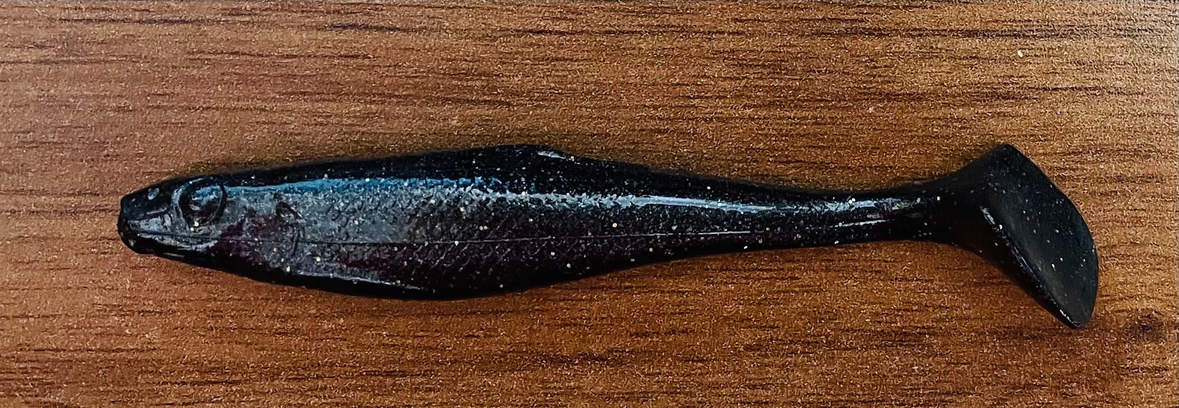 

Gumy Realistic Shad Matusiak Kiełb 9cm 051 brokat