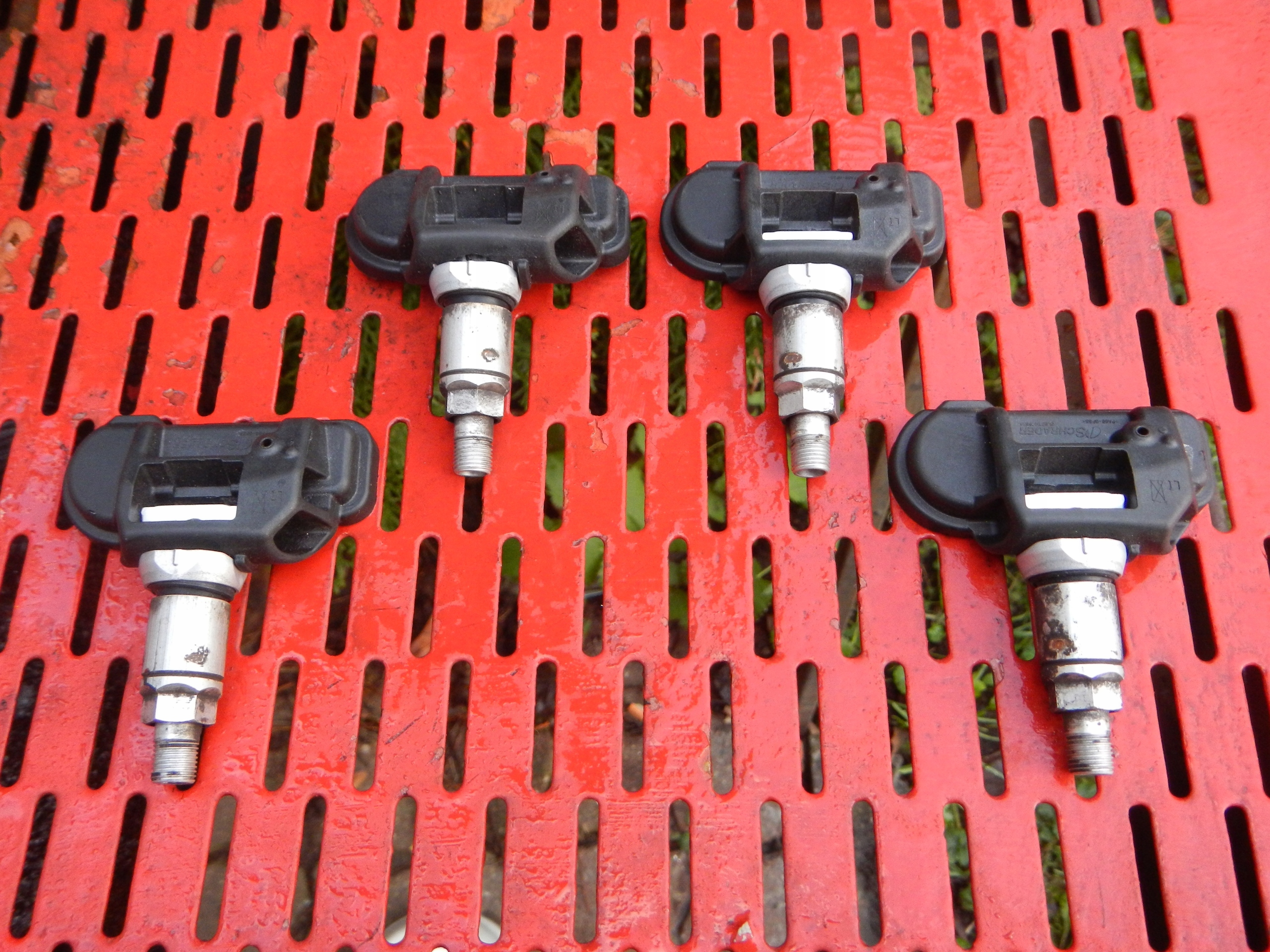 ДАТЧИК ДАВЛЕНИЯ ВОЗДУХА В ШИНАХ TPMS