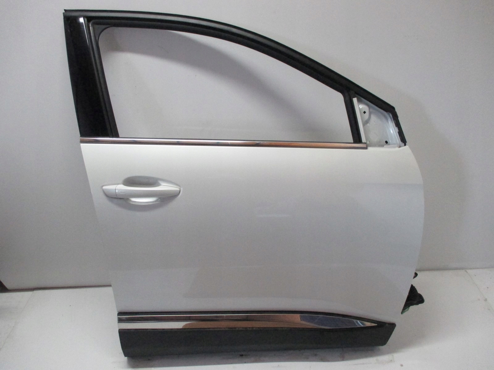 Drzwi prawe PRZEDNIE PEUGEOT 5008 II