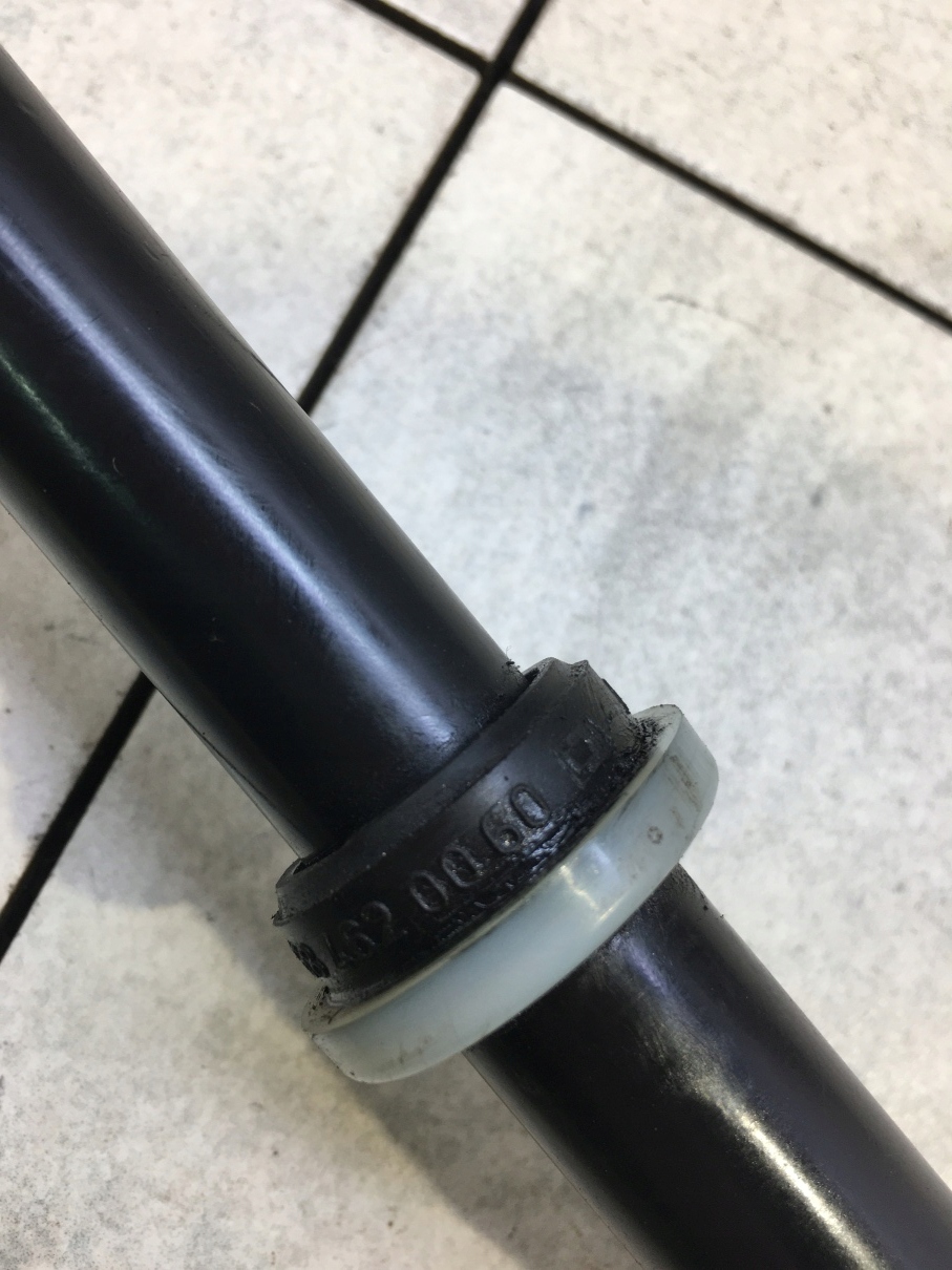 Croix Colonne de direction Volant W168 1.4 A1684620478