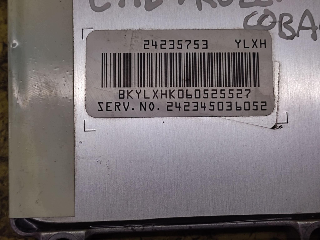 CHEVROLET COBALT 2.2 control unit of the engine 24235753