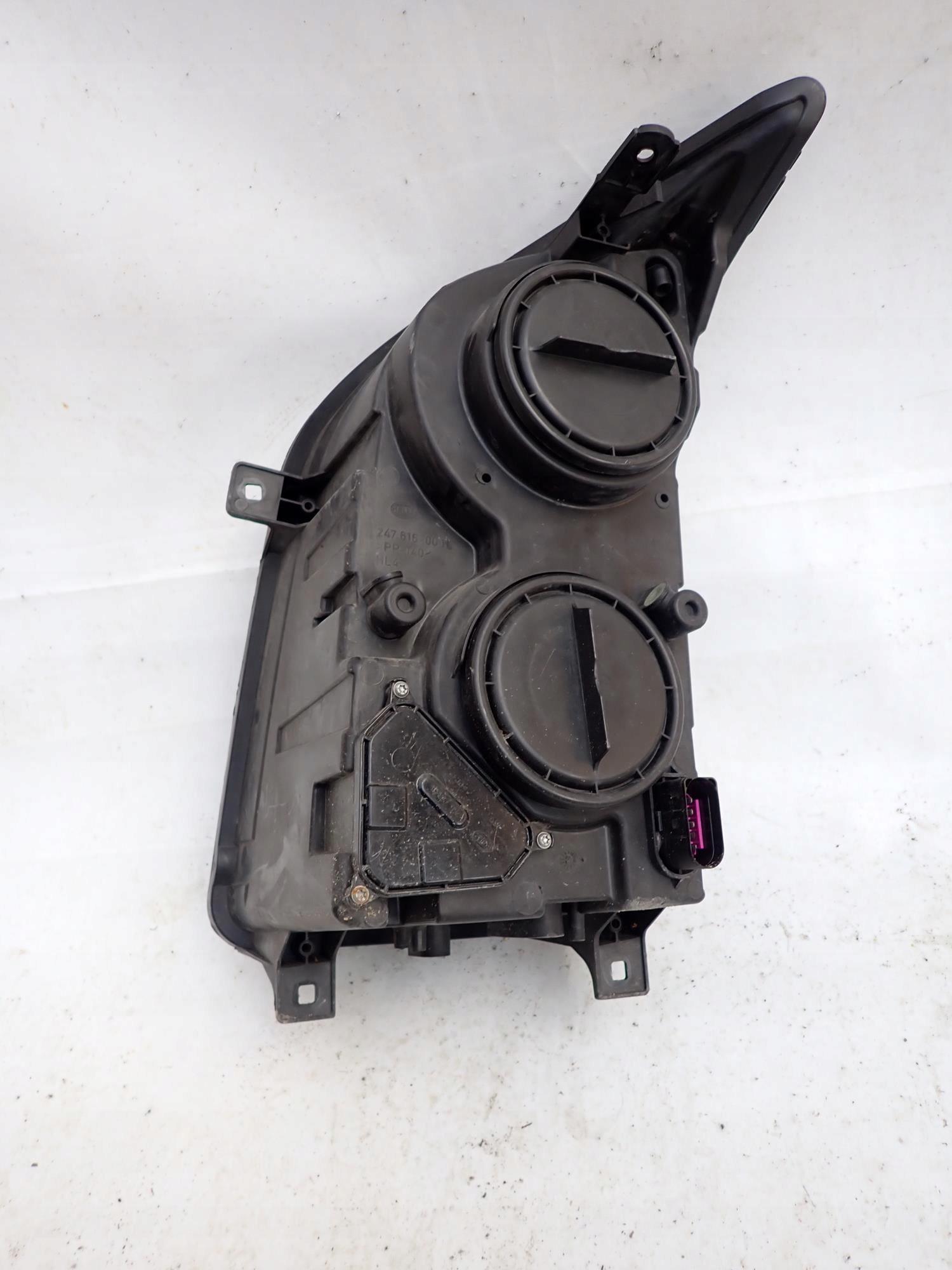 VW CRAFTER and 1 06-16 light front front right
