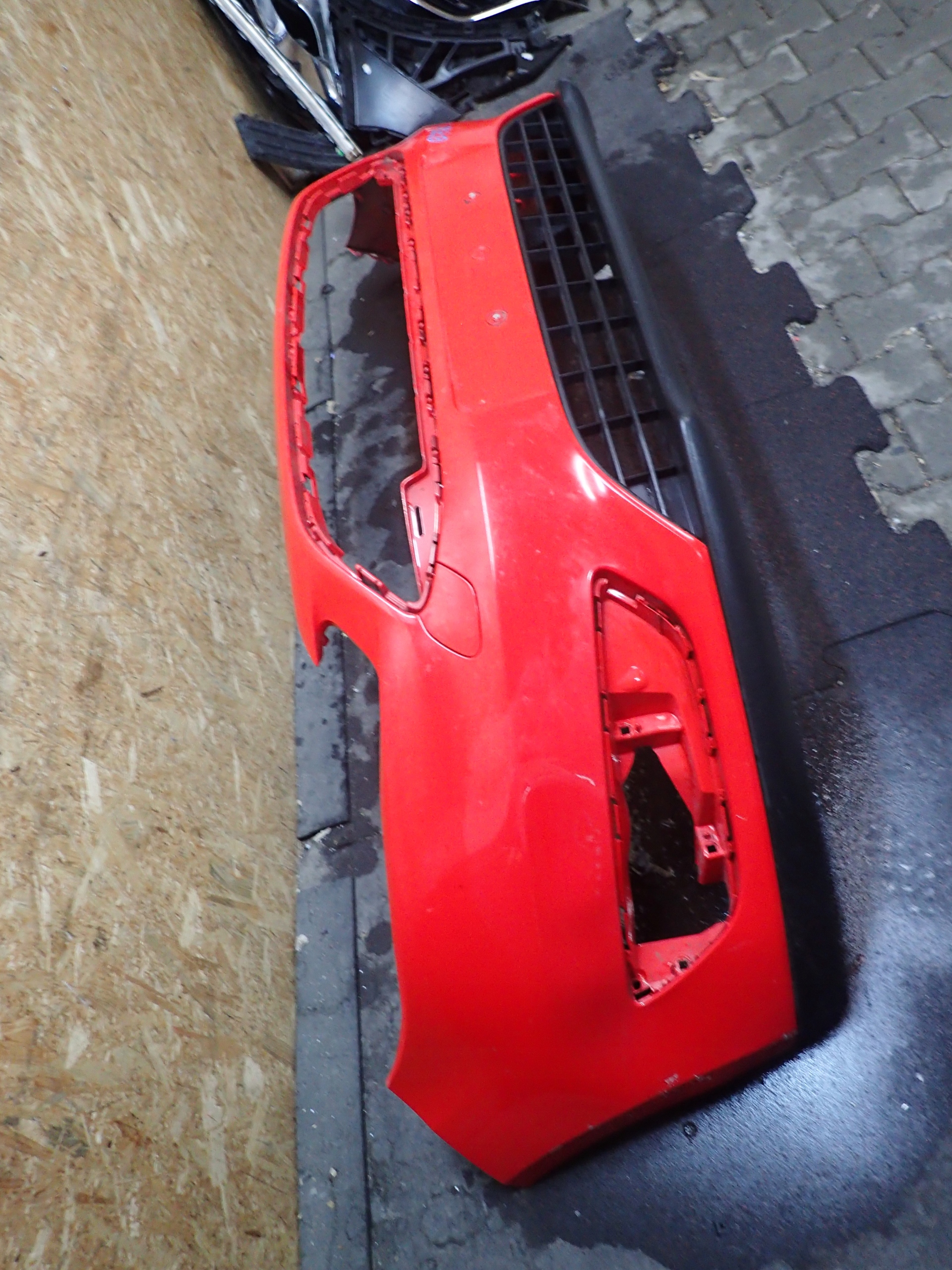 STOSSSTANGE VORNE FORD FOCUS MK3 LIFT