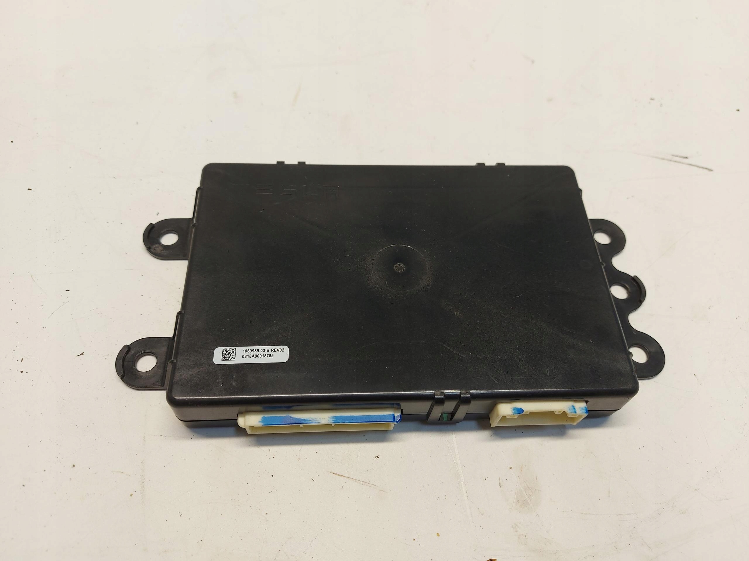 Tesla Model S LIFT module control unit springing 1060989-03-b