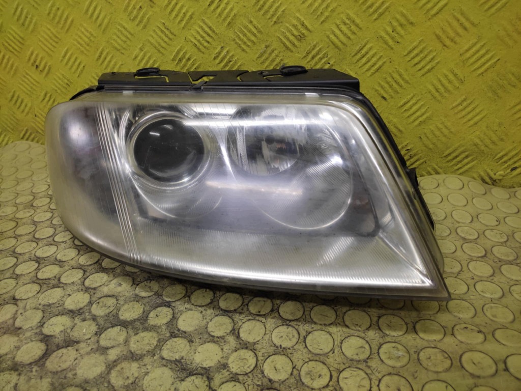 VW PASSAT B5 LIFT REFLEKTOR right 3B0941016AN