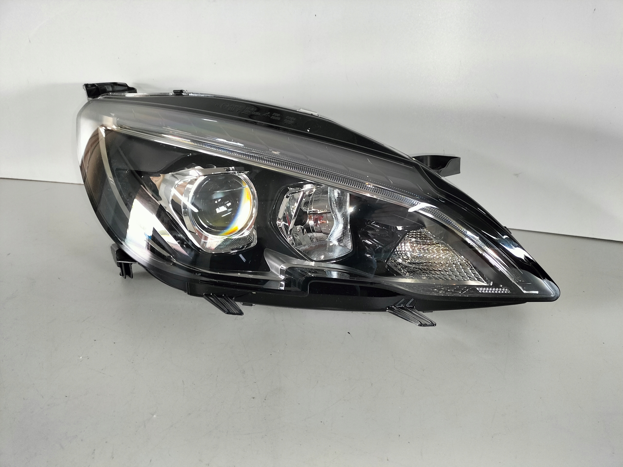 light front right PEUGEOT 308 II T9 LIFT 17-21