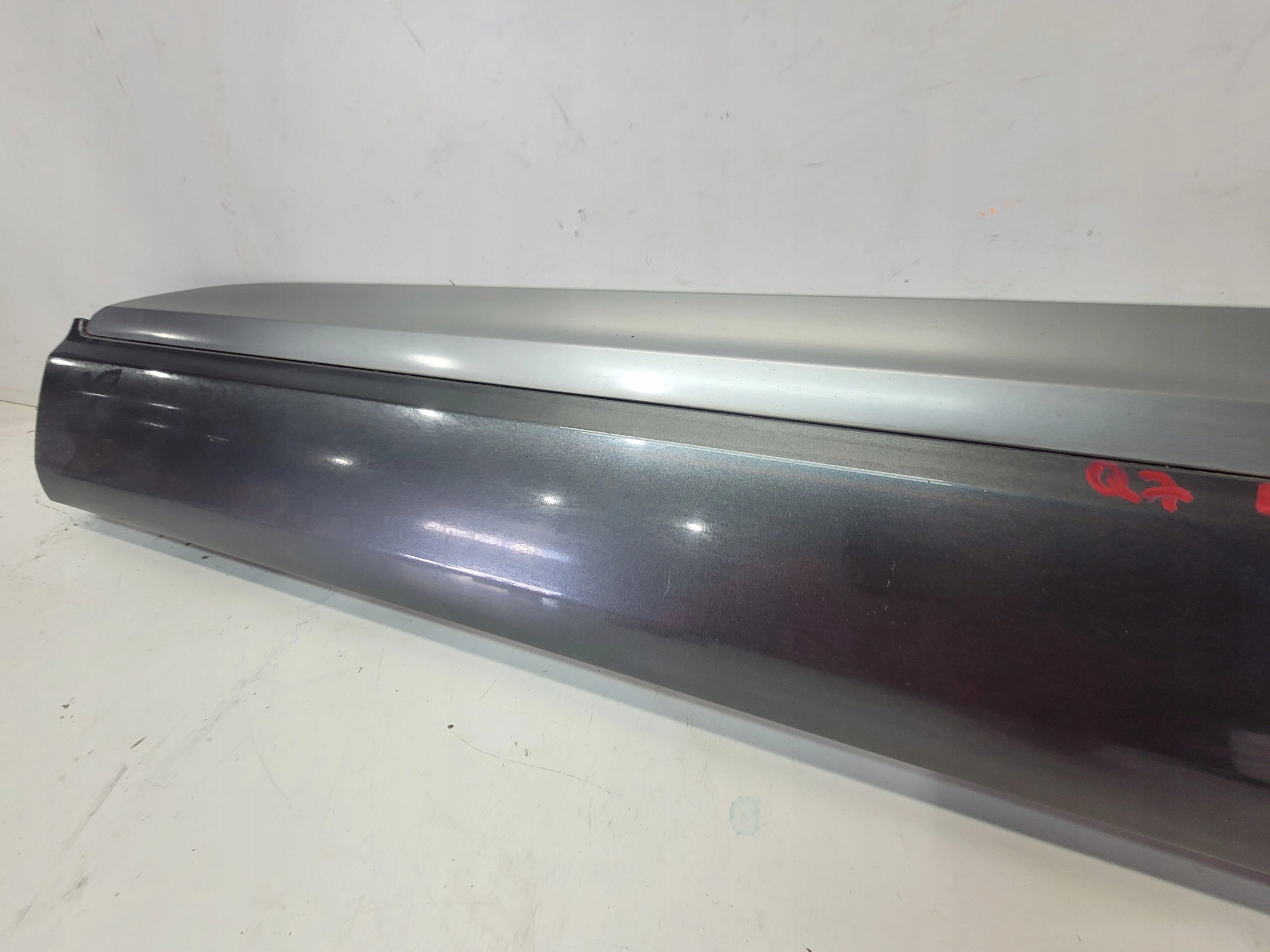 moulding lower door left front AUDI Q7 4M 4M0853959B LZ7S