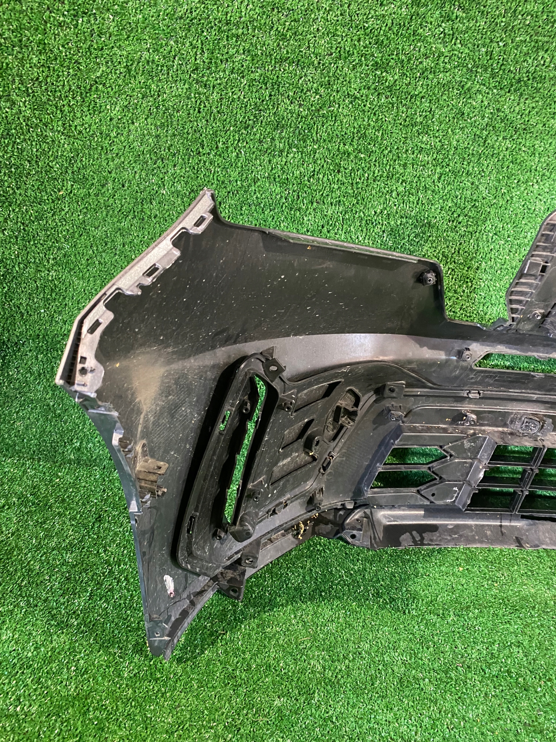 front bumper front KIA SORENTO IV