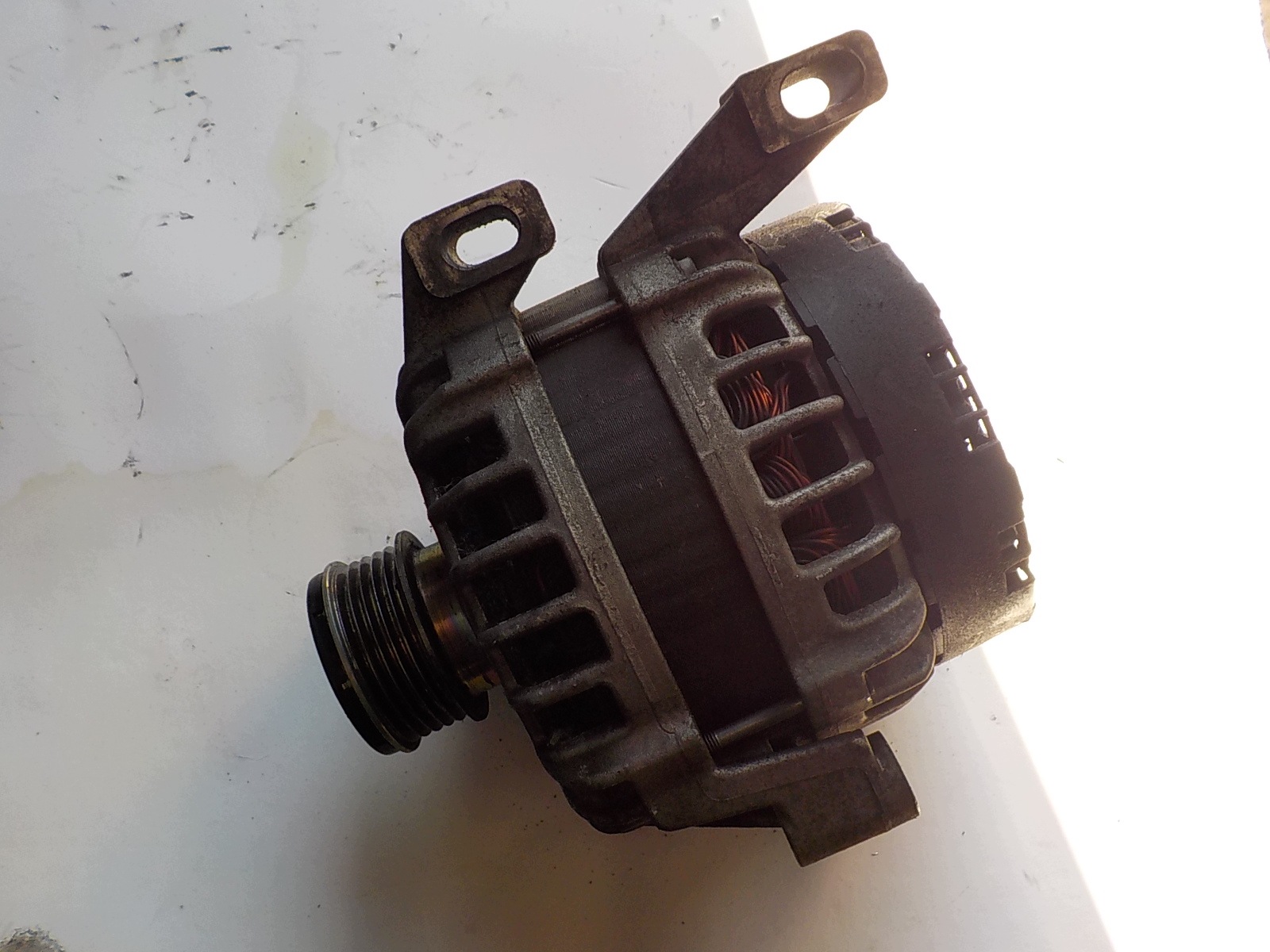 VOLVO XC60 2.4 D5 2.0 D D3 original alternator 30659131 0125811005