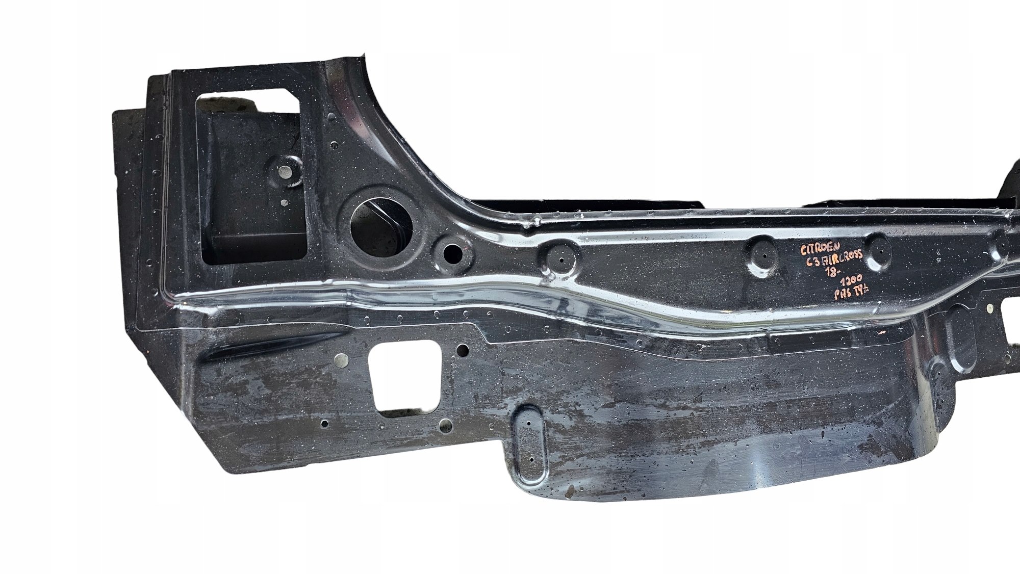 PAS TYLNY PANEL CITROEN C3 AIRCROSS 1631686180 Numer katalogowy części 1631686180