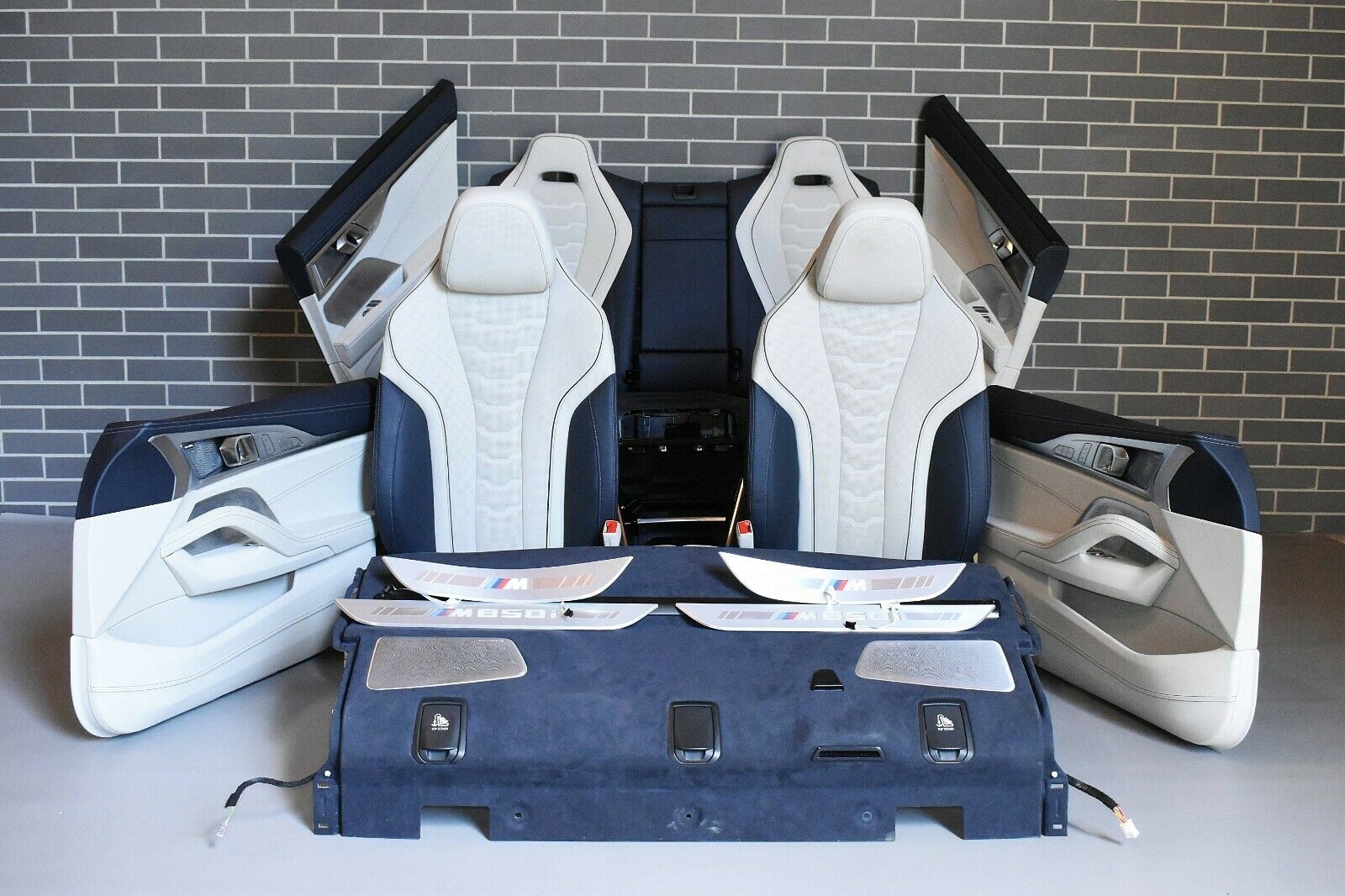 BMW 8 G16 GC интерьер сиденье диван центр