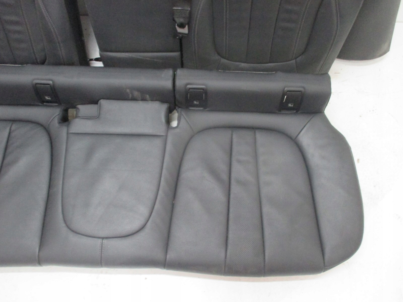 upholstery leather seats BMW X6 G06