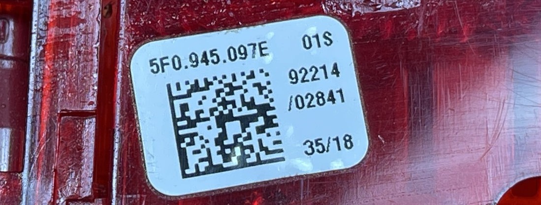SEAT LEON III 5F ATECA KH7 SKODA KAROQ 2012- light STOP rear part 5F0945097E